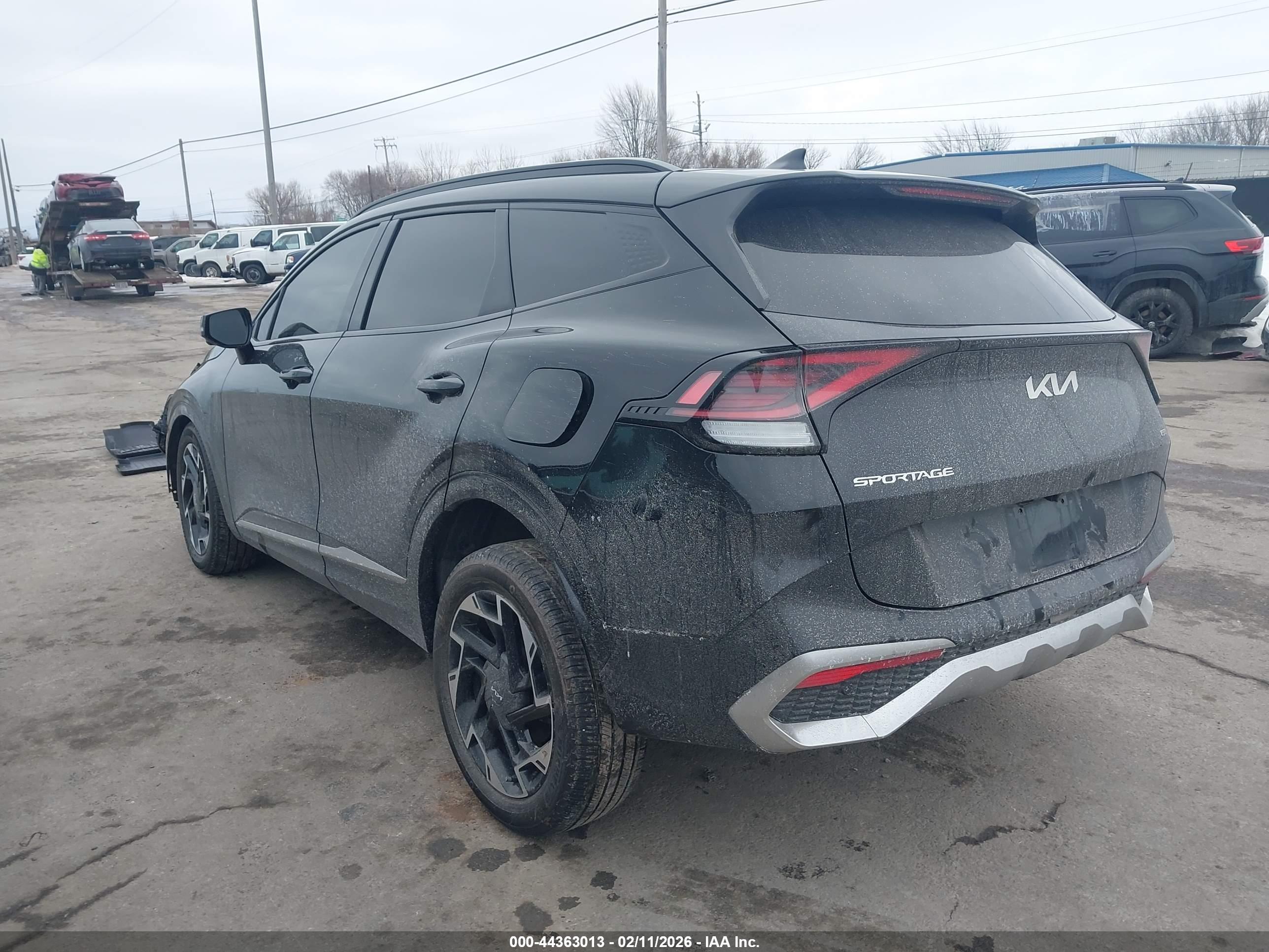 KIA SPORTAGE image 3