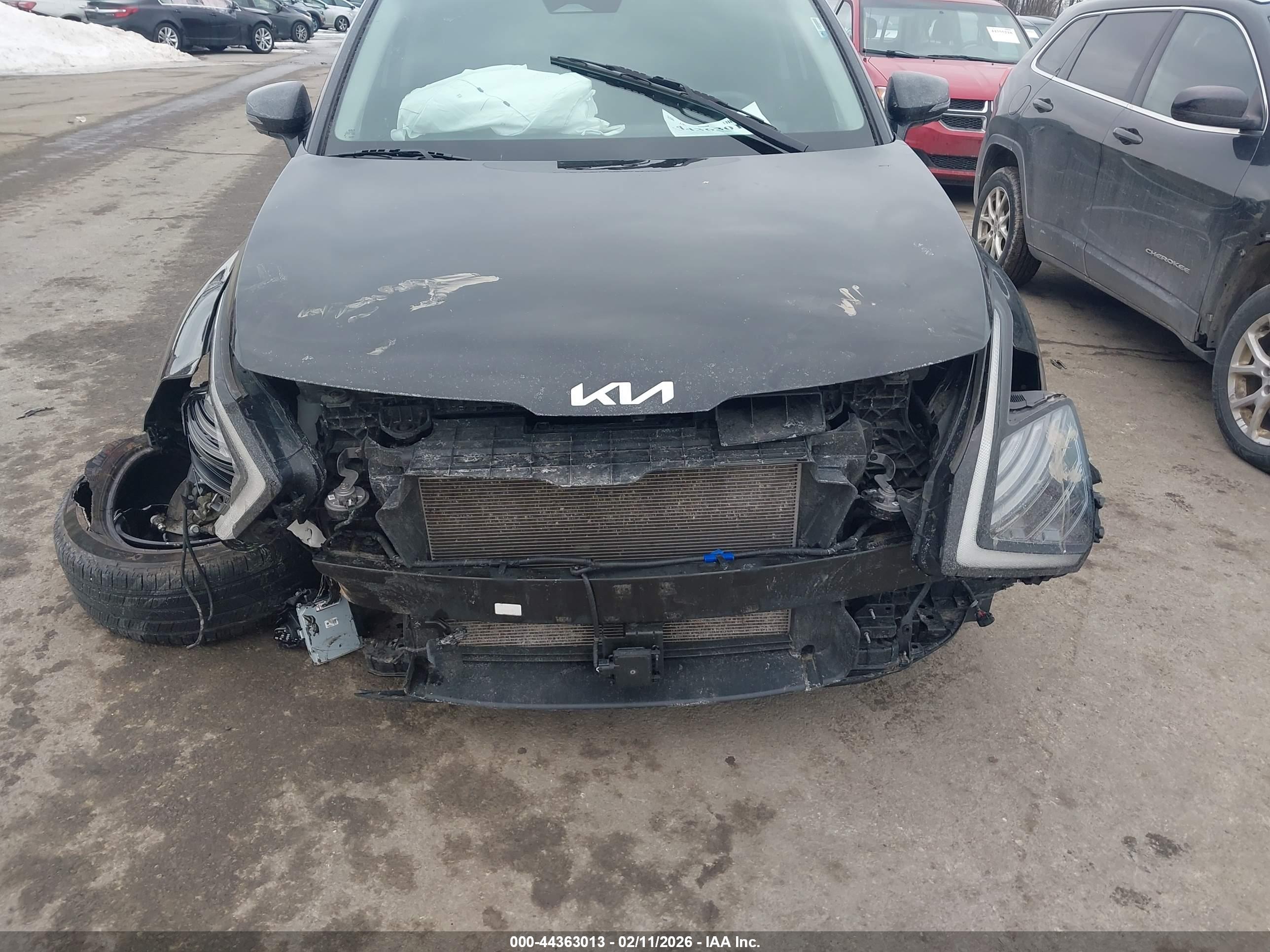 KIA SPORTAGE image 6