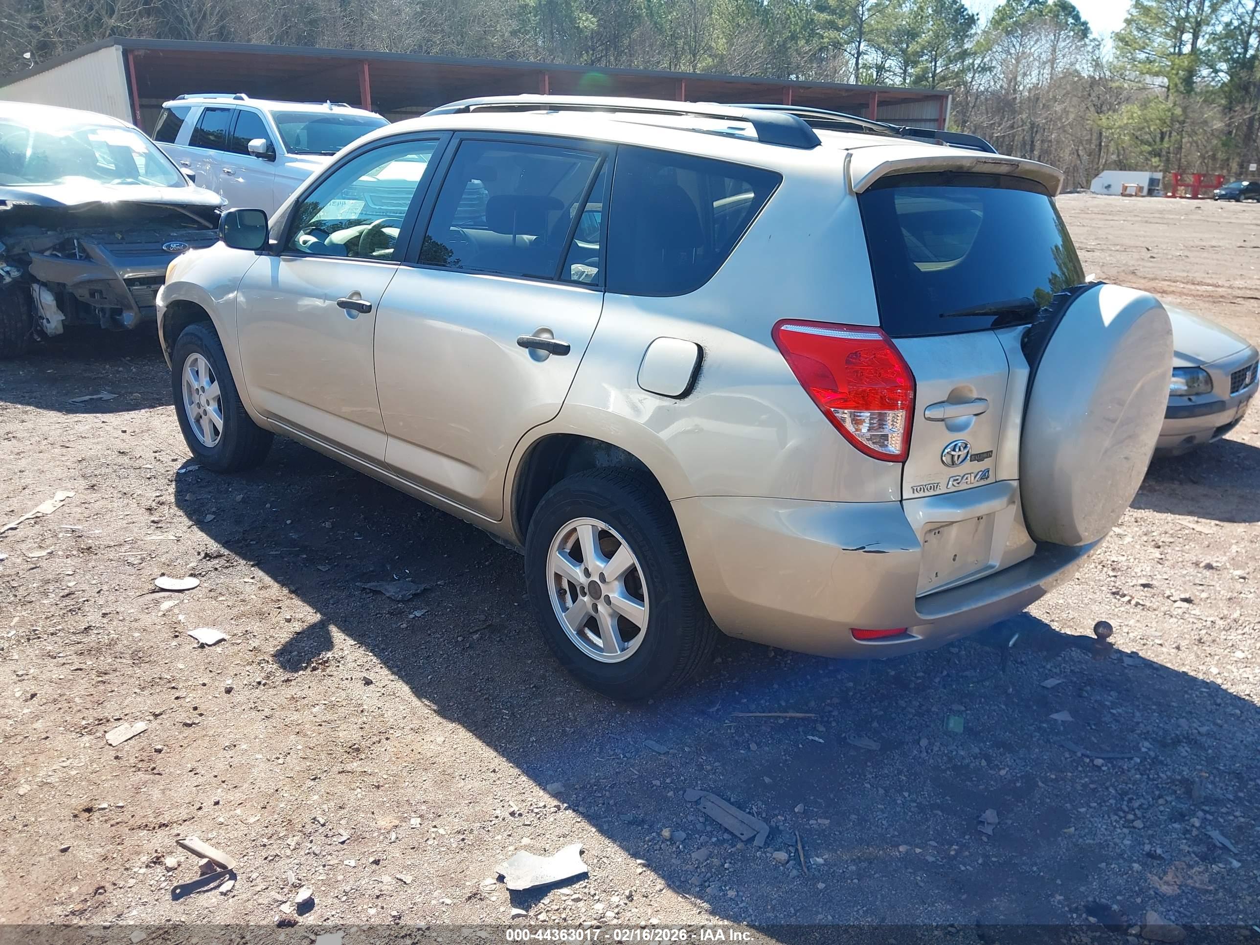 TOYOTA RAV4 image 3