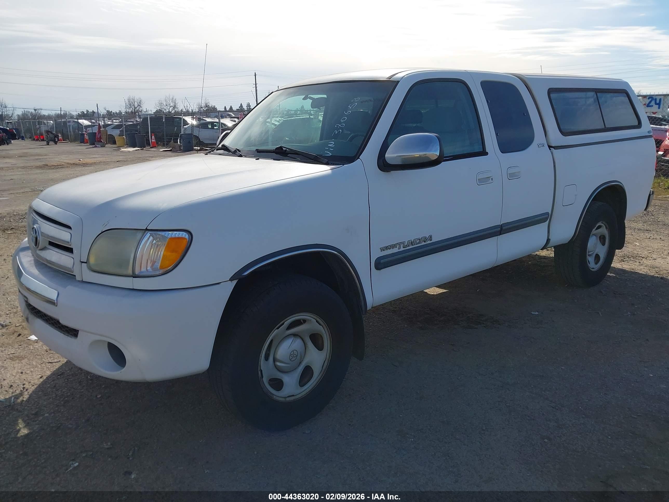TOYOTA TUNDRA image 2