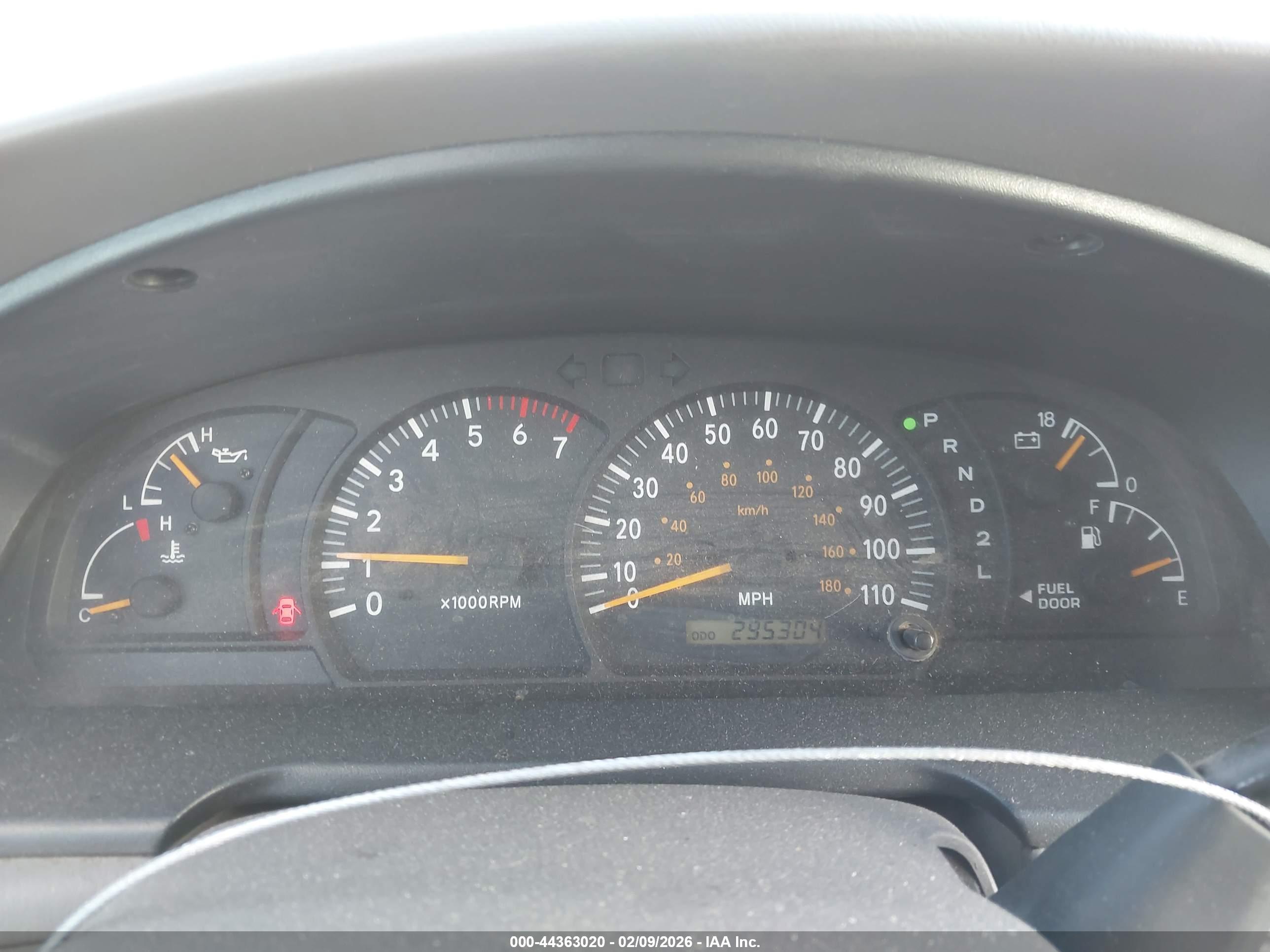 TOYOTA TUNDRA image 7