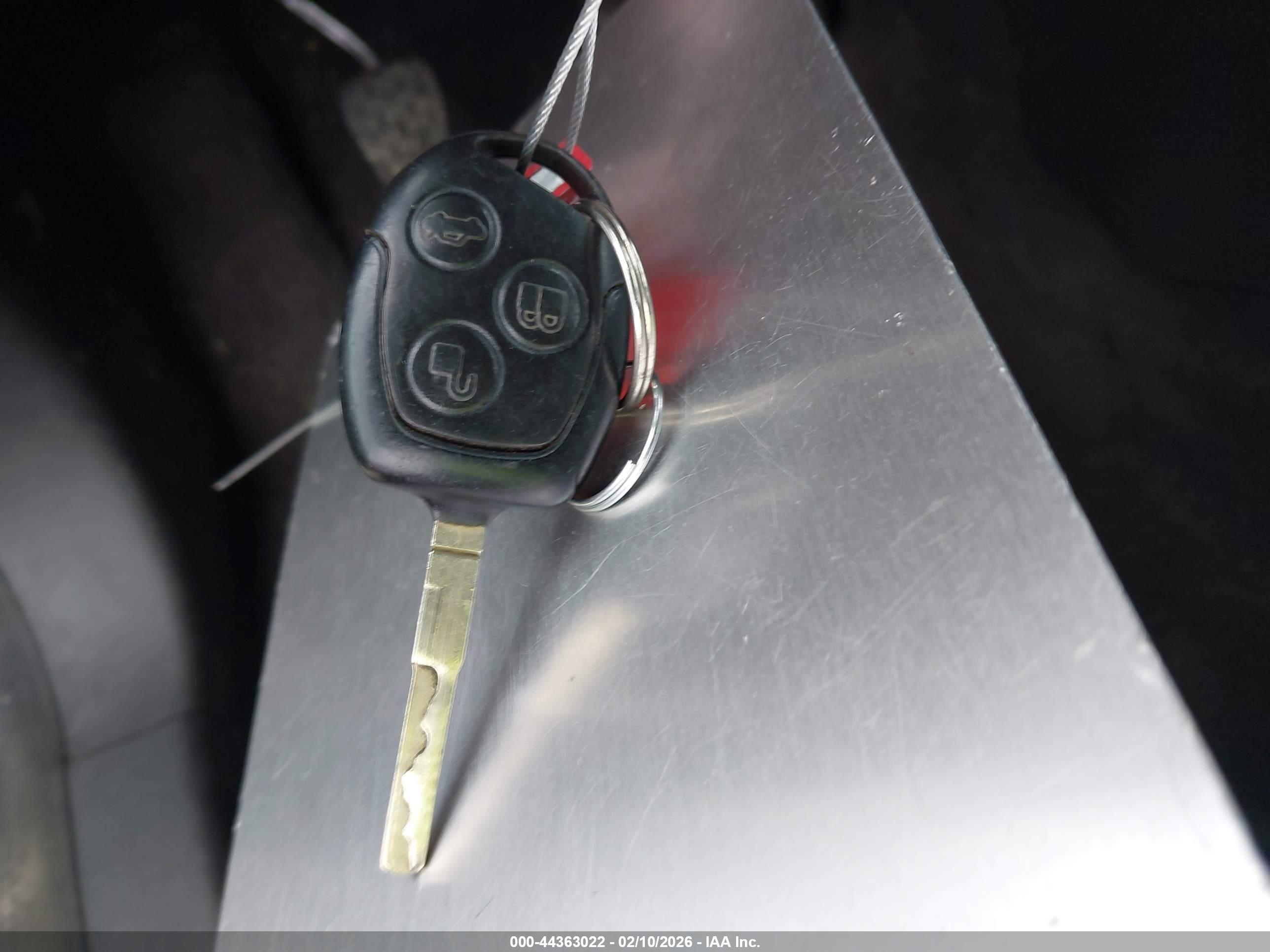 FORD FIESTA image 11