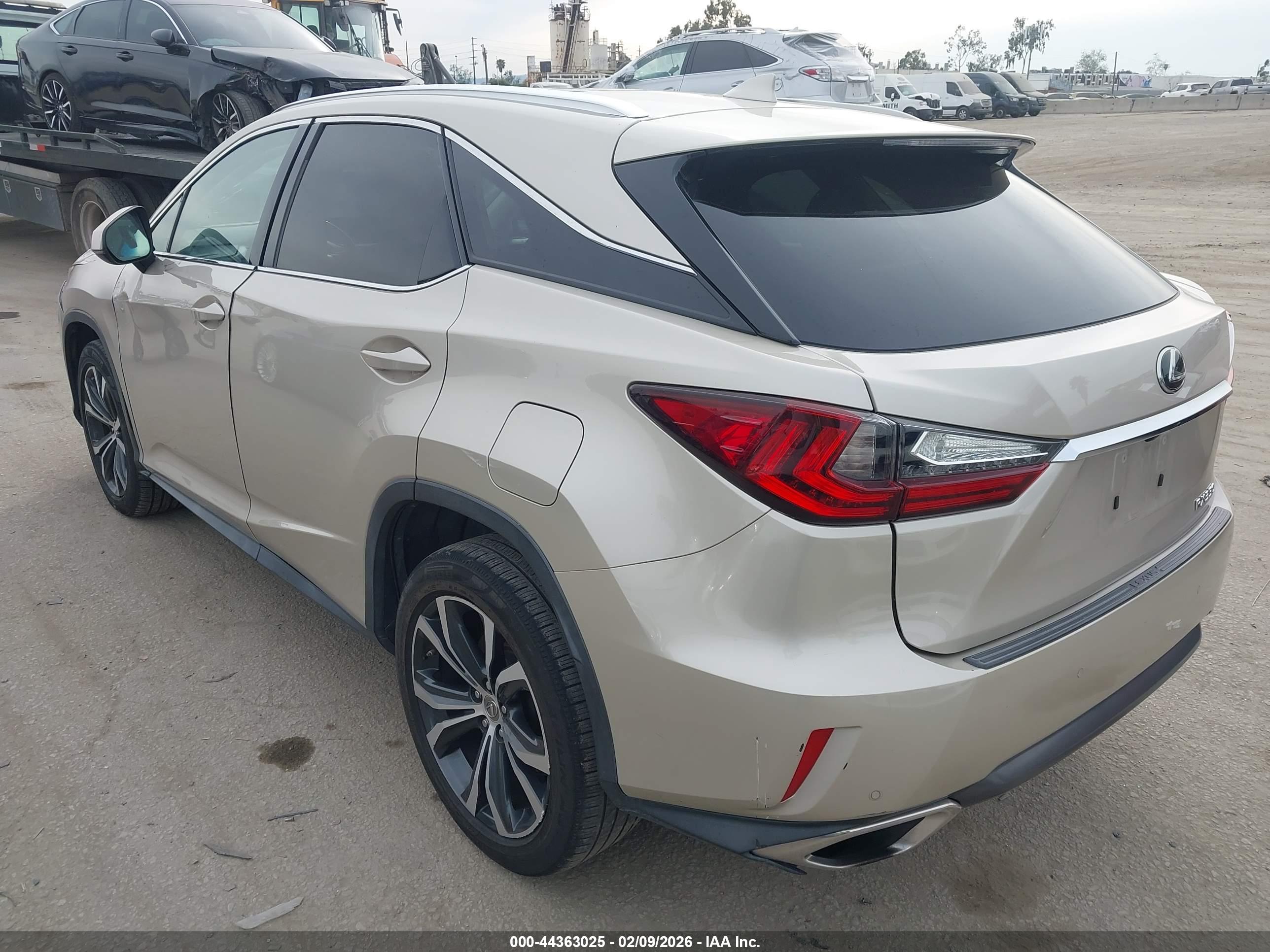 LEXUS RX image 3