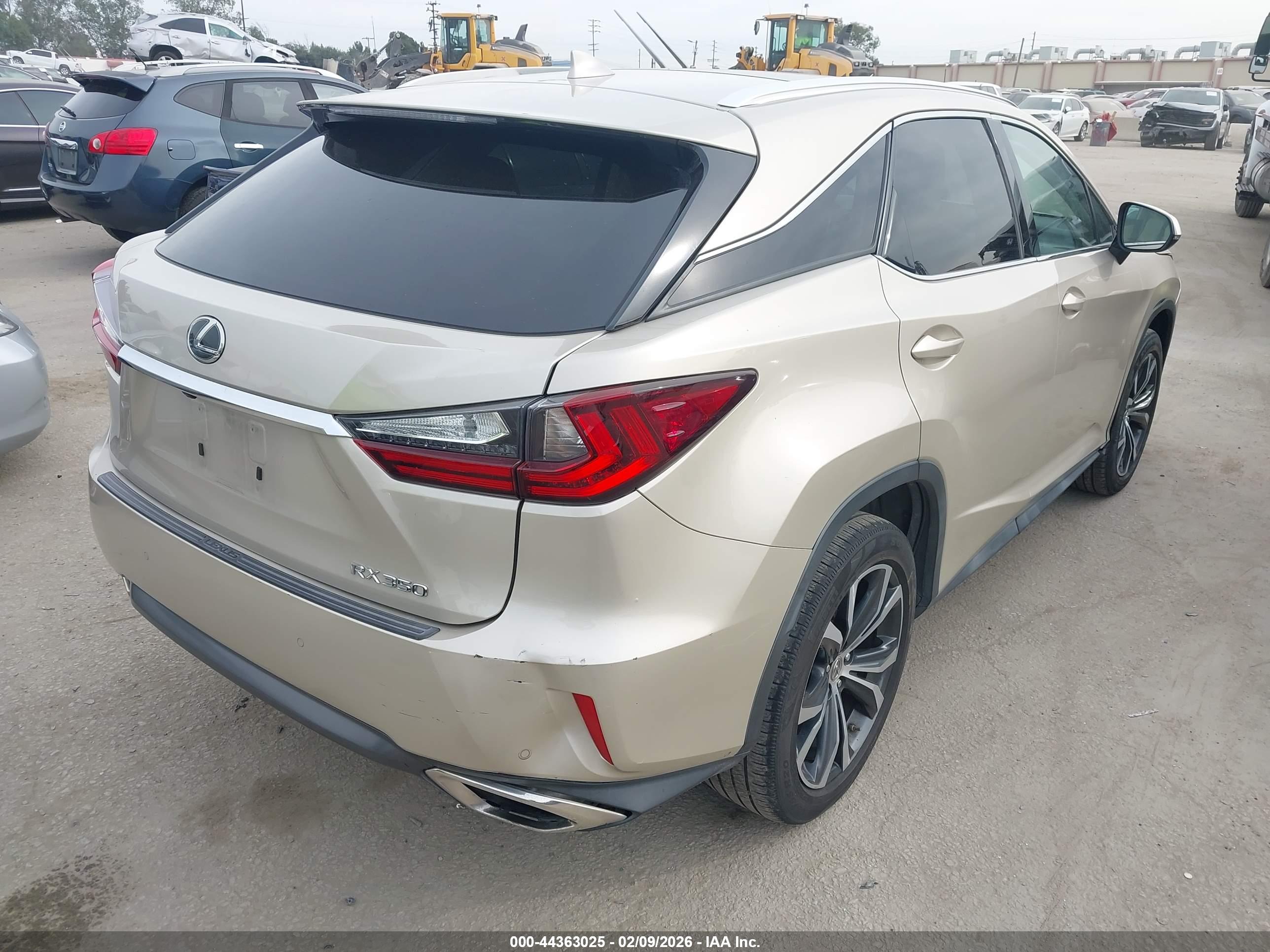 LEXUS RX image 4