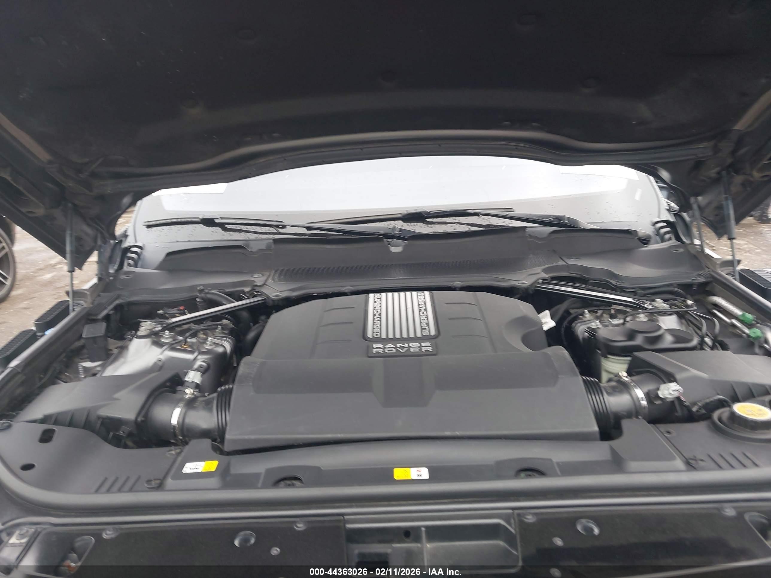 LAND ROVER image 10