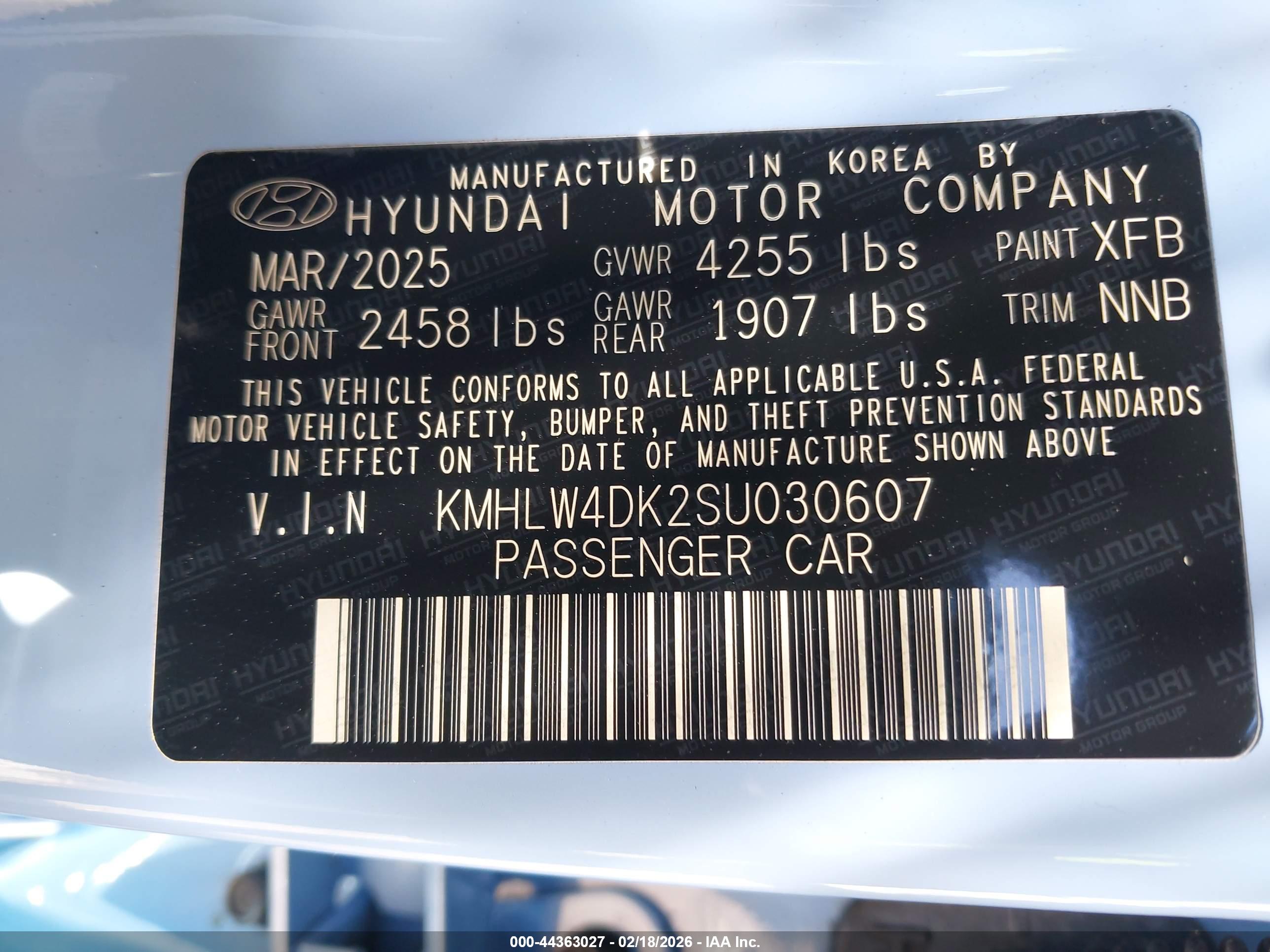 HYUNDAI ELANTRA image 9