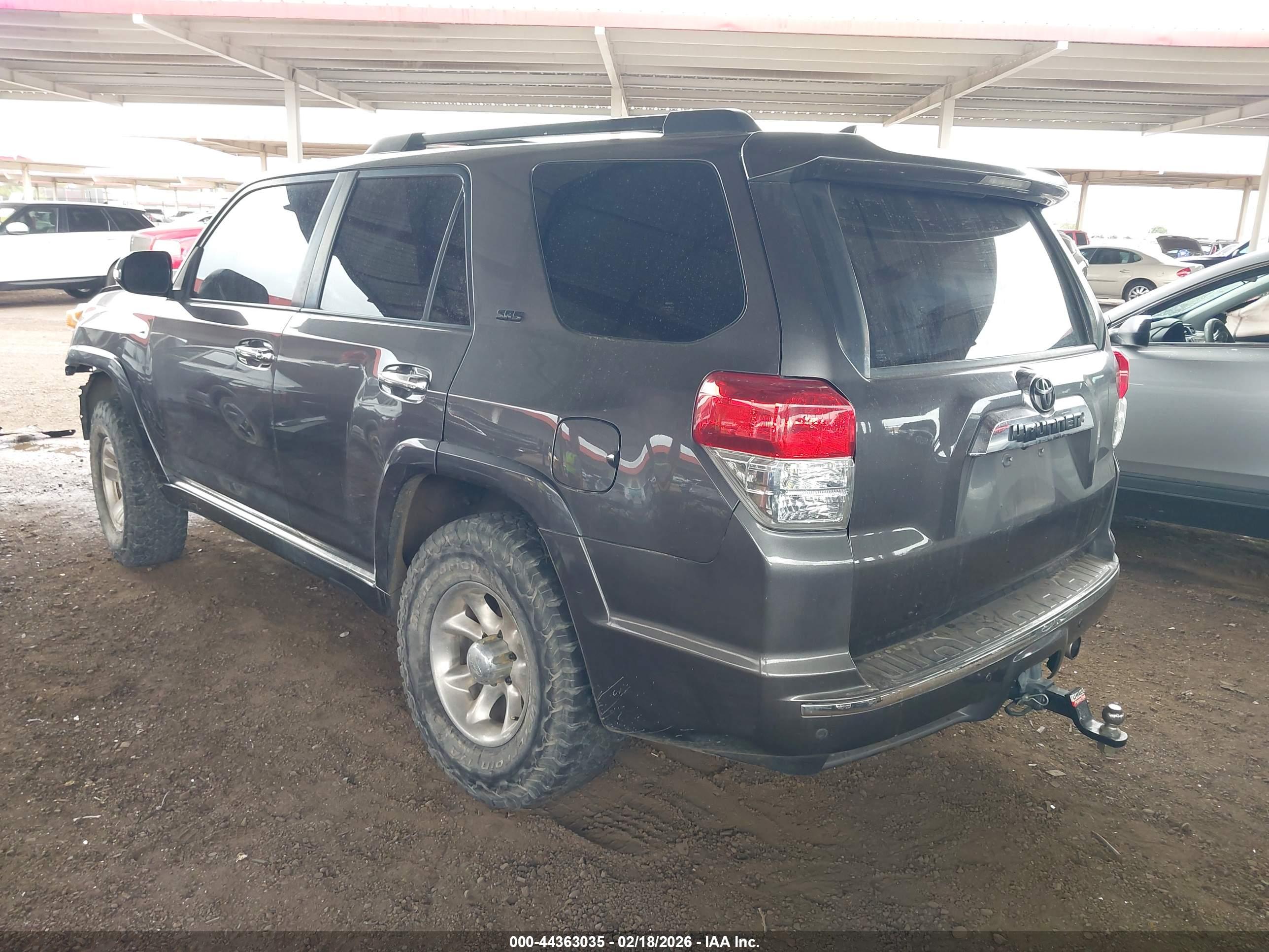 TOYOTA 4RUNNER image 3