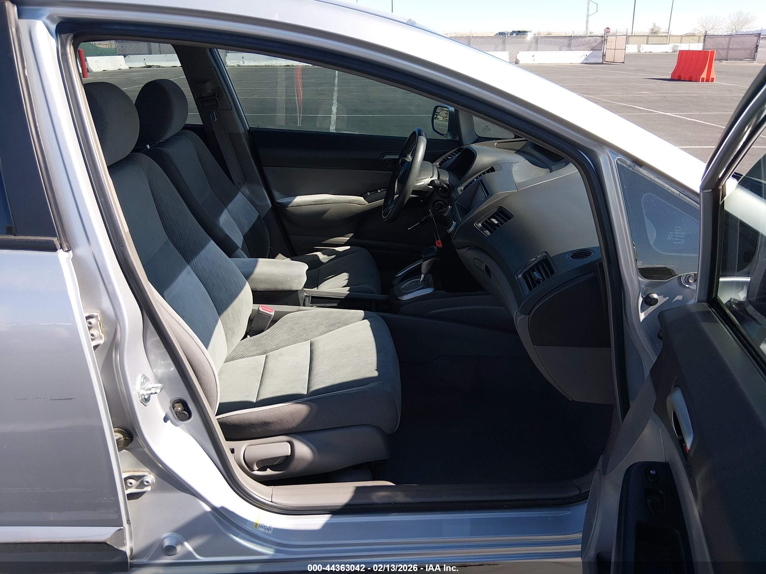 HONDA CIVIC image 5