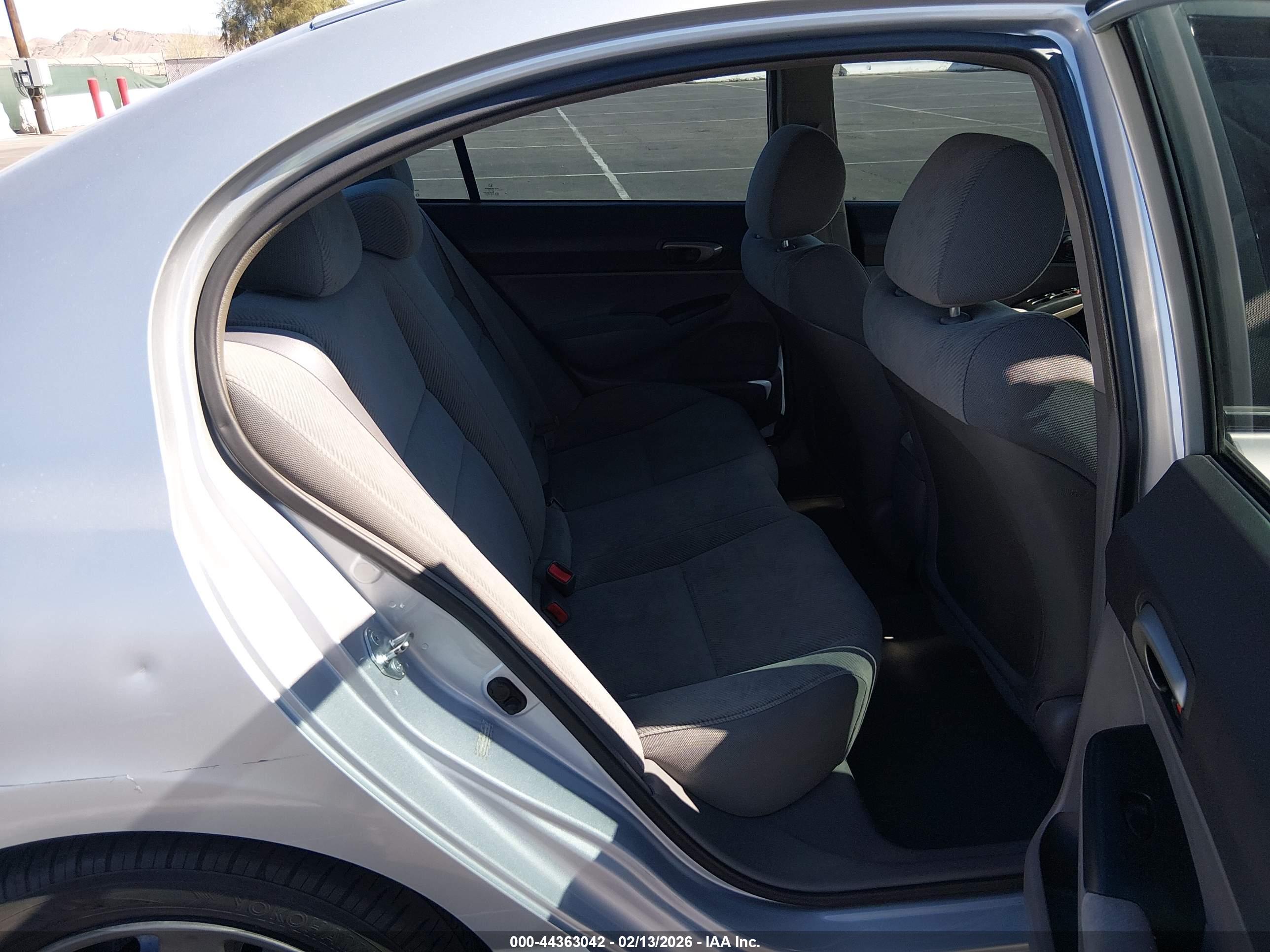 HONDA CIVIC image 8