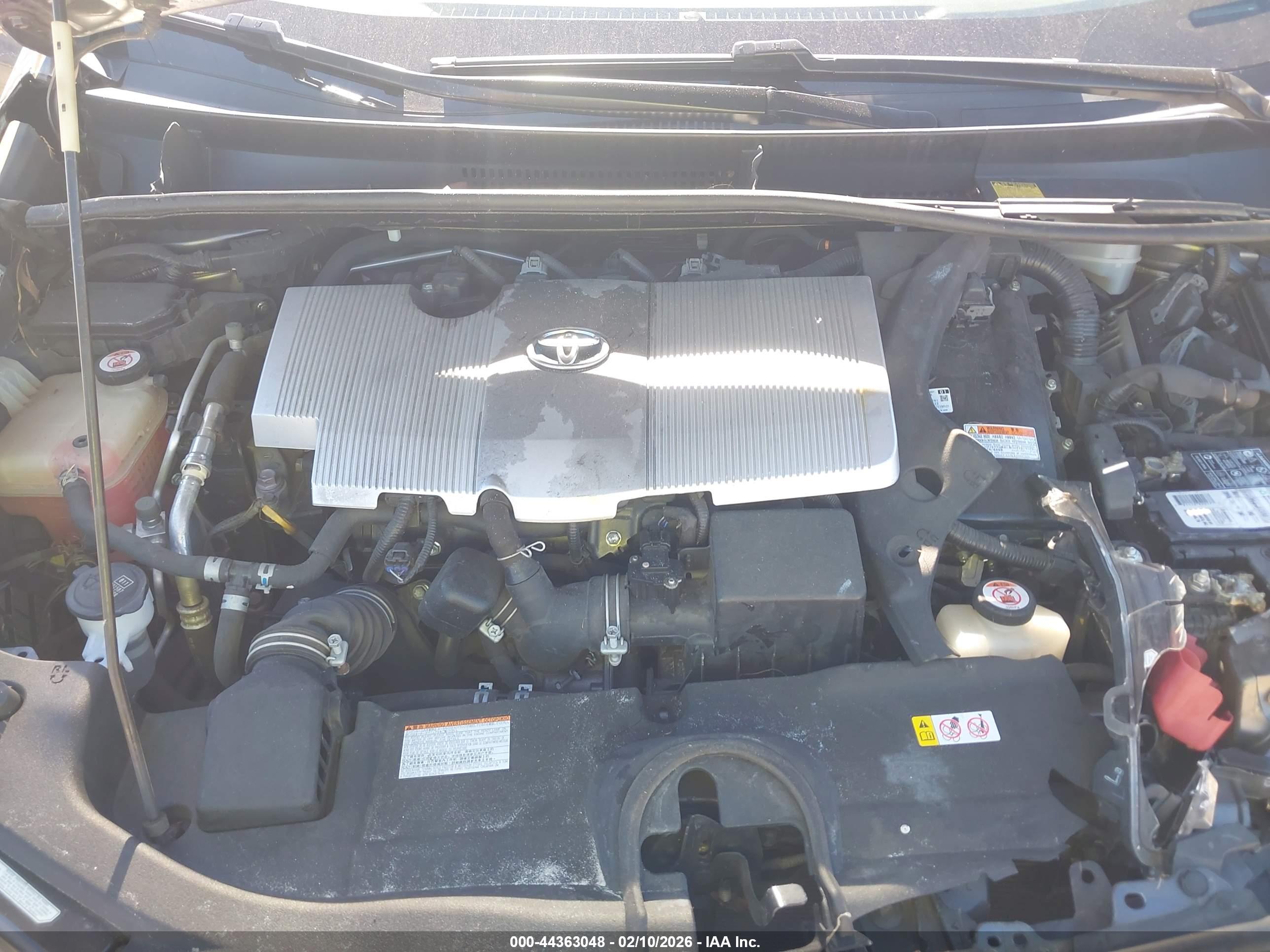 TOYOTA PRIUS image 10