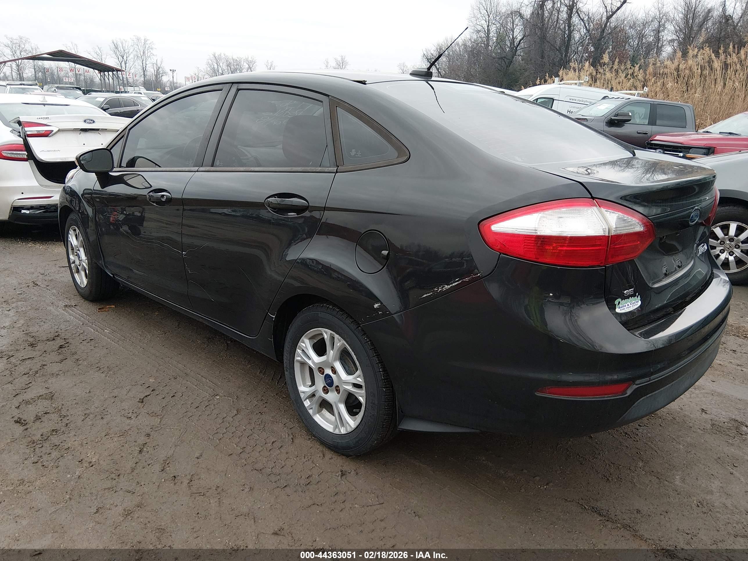 FORD FIESTA image 3