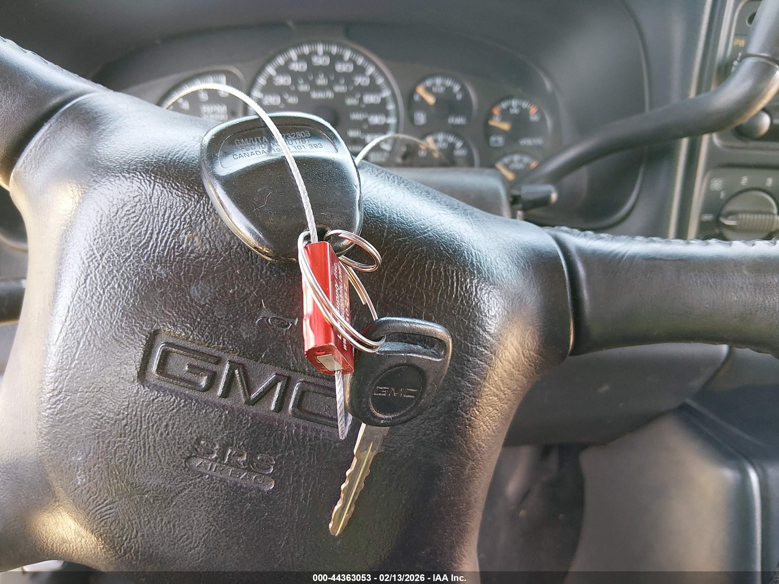 GMC SIERRA image 11