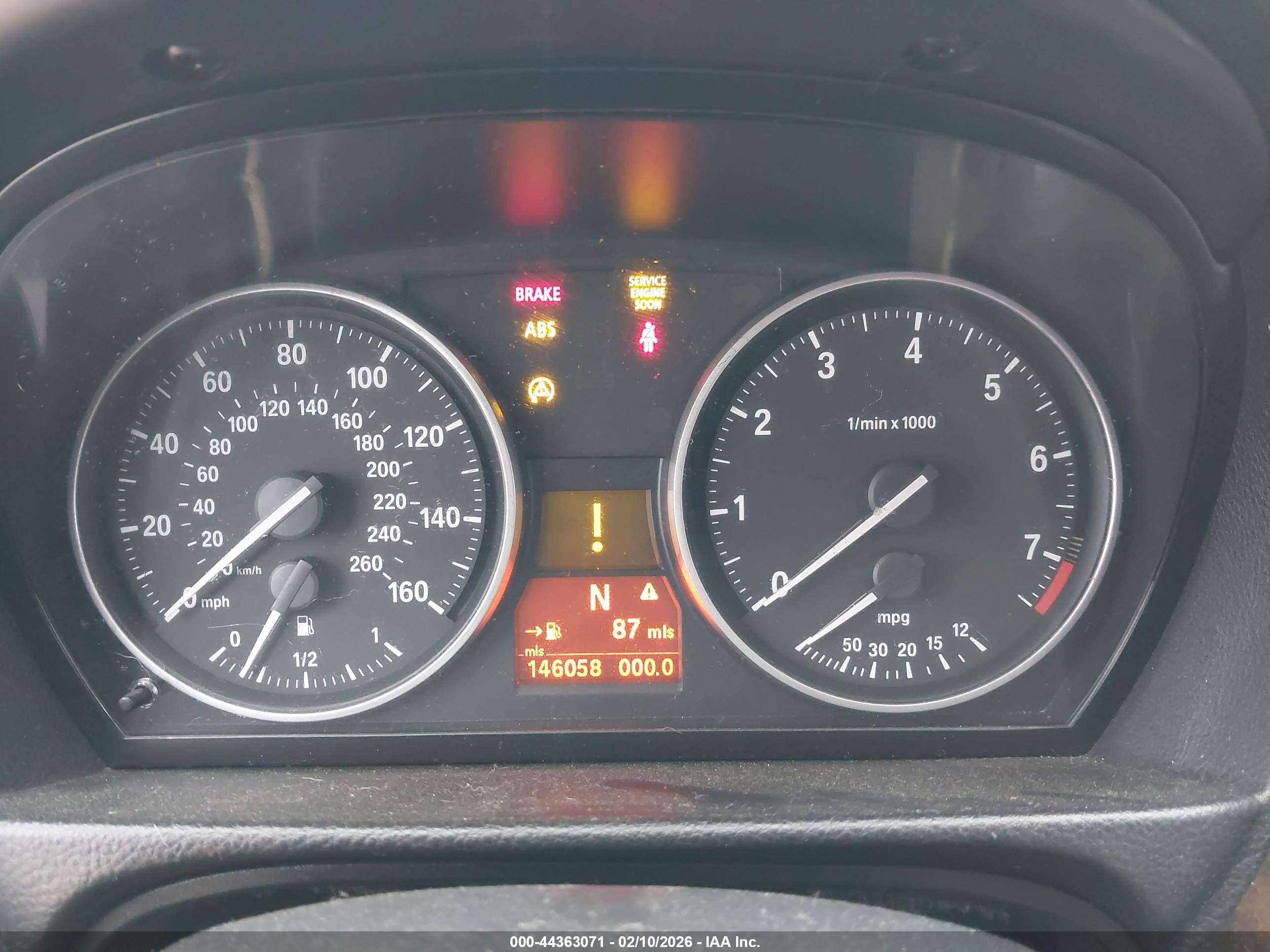 BMW 328I image 7