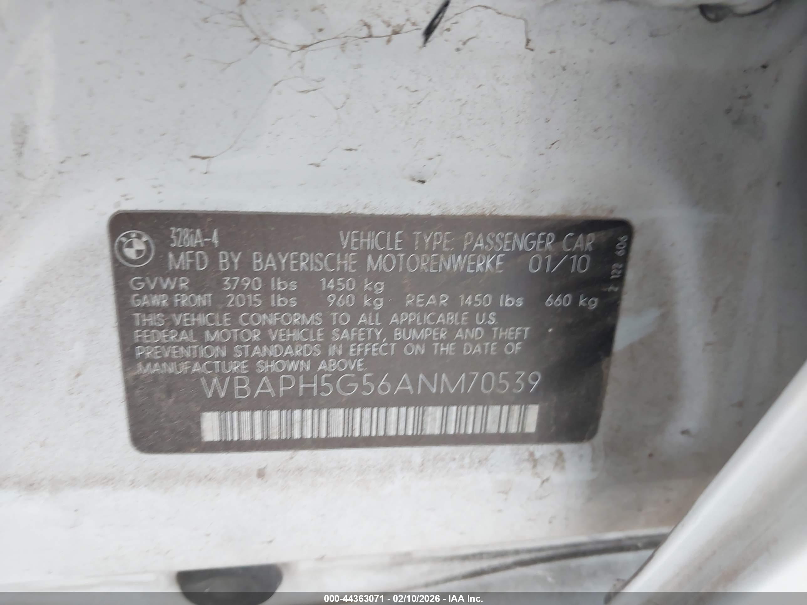 BMW 328I image 9
