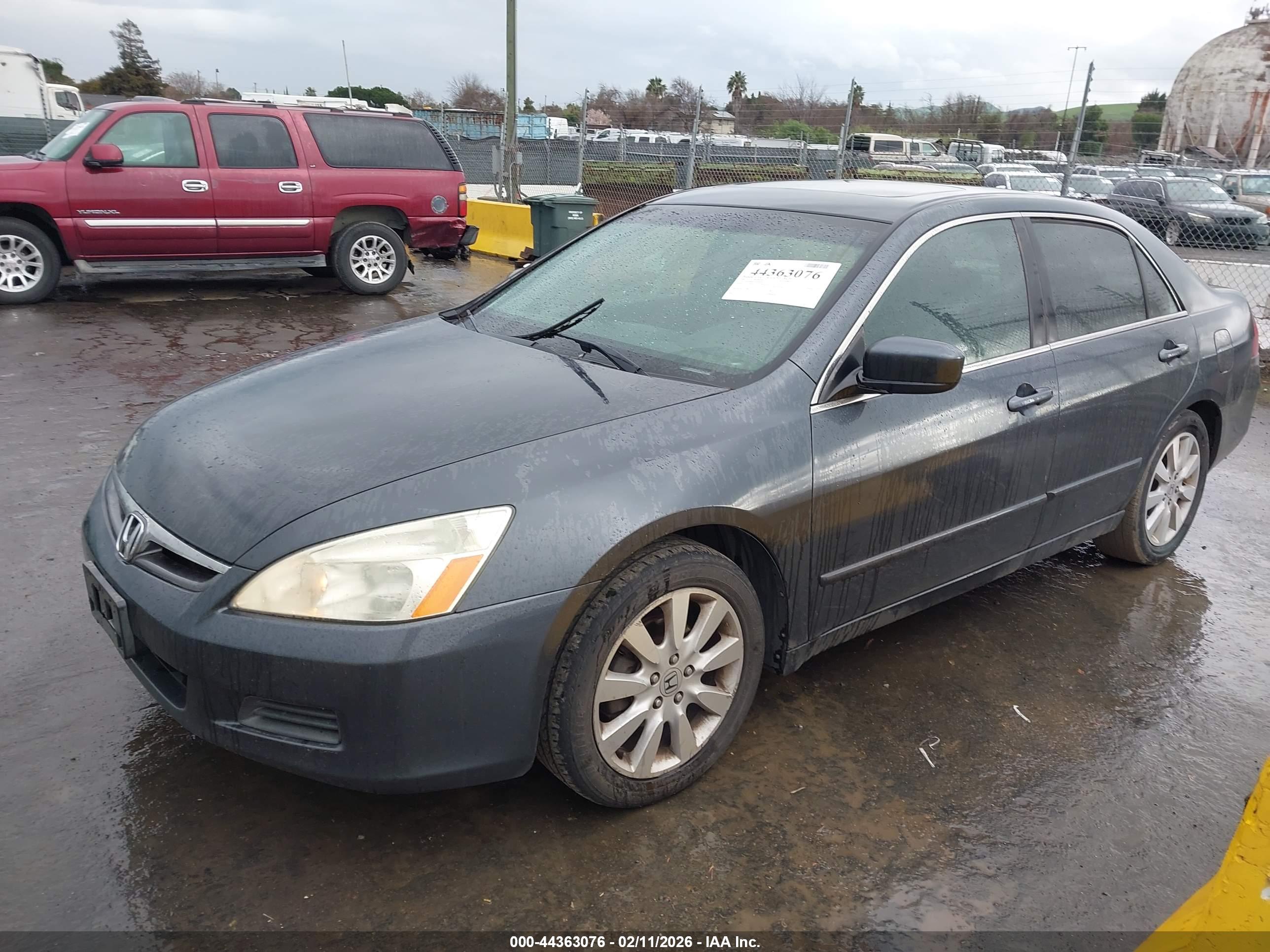 HONDA ACCORD image 6