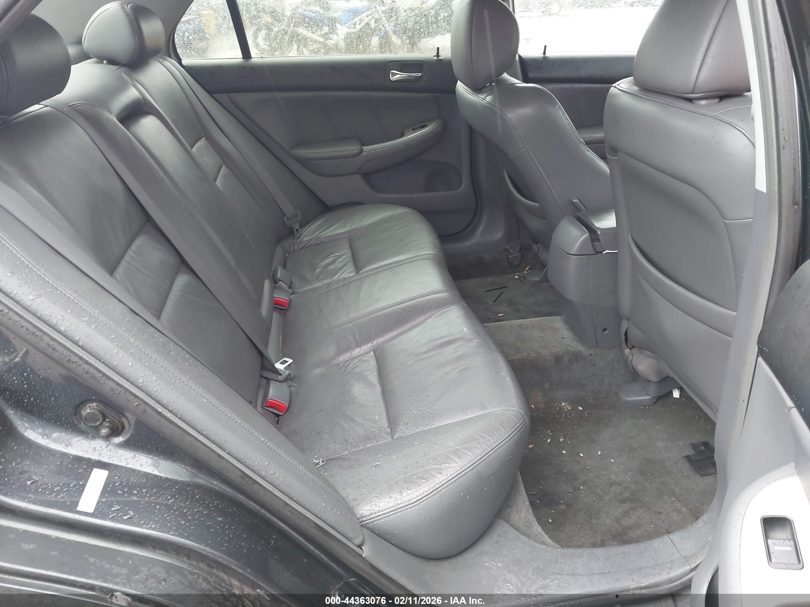 HONDA ACCORD image 8