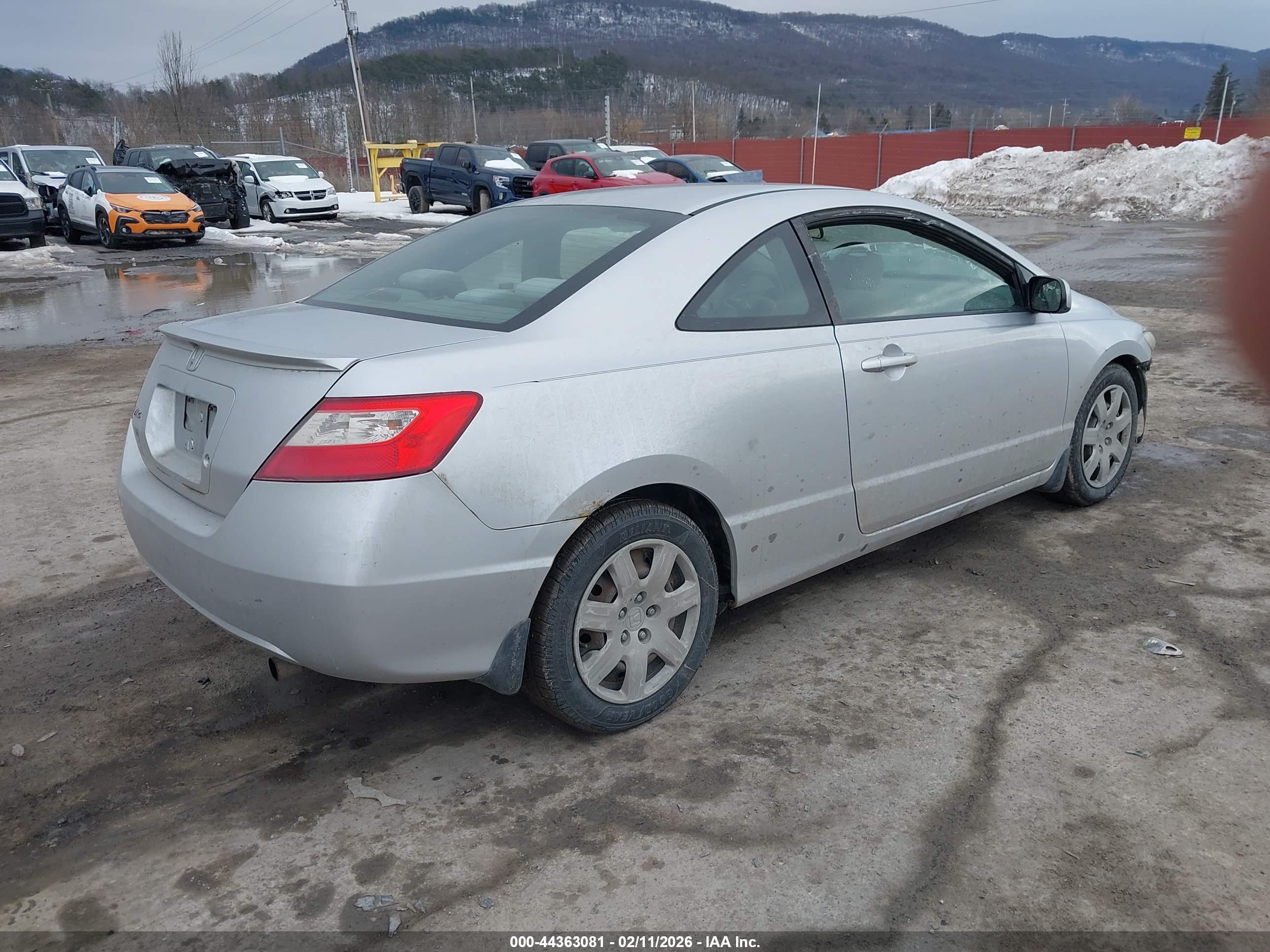 HONDA CIVIC image 4