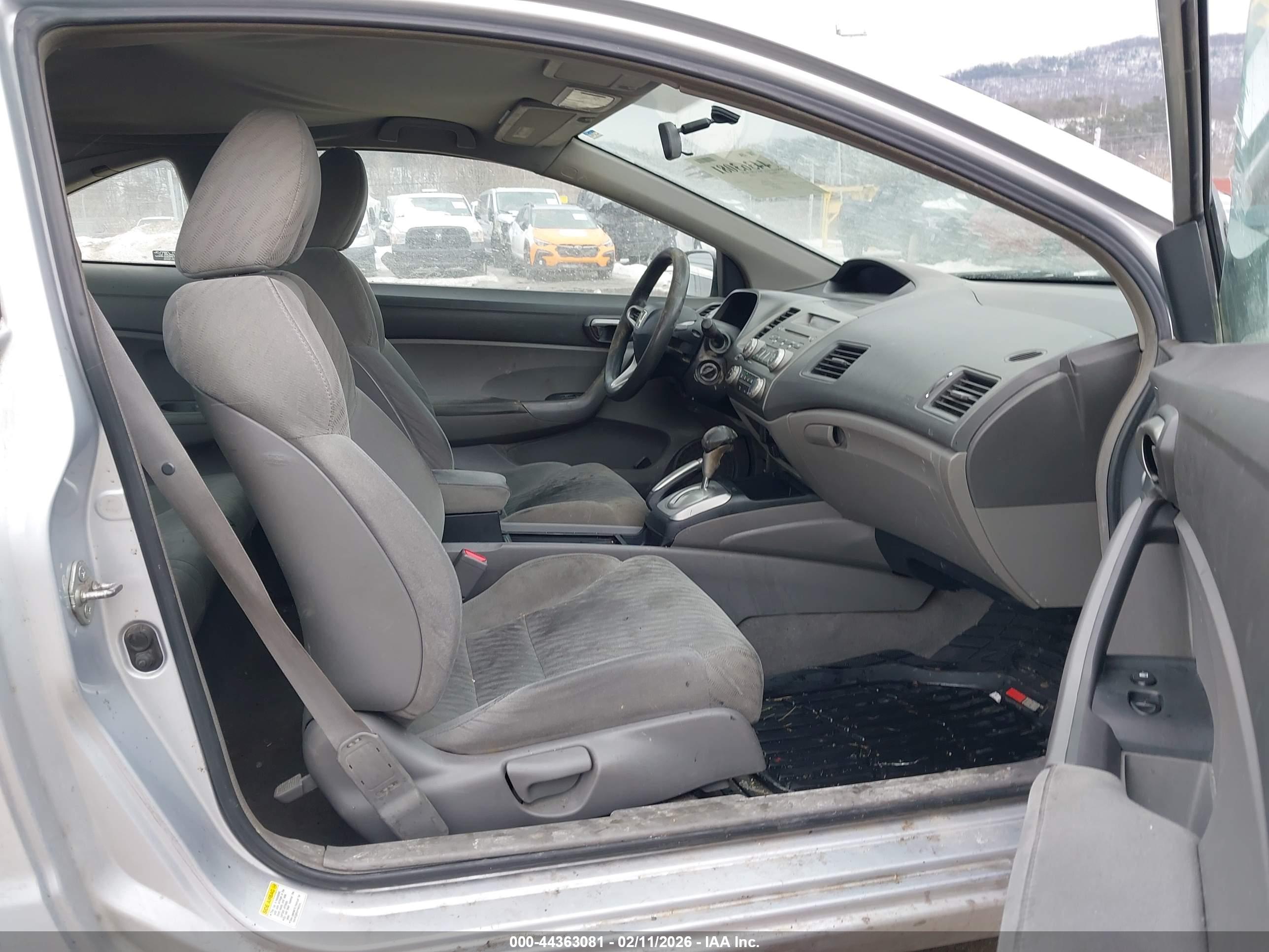 HONDA CIVIC image 5