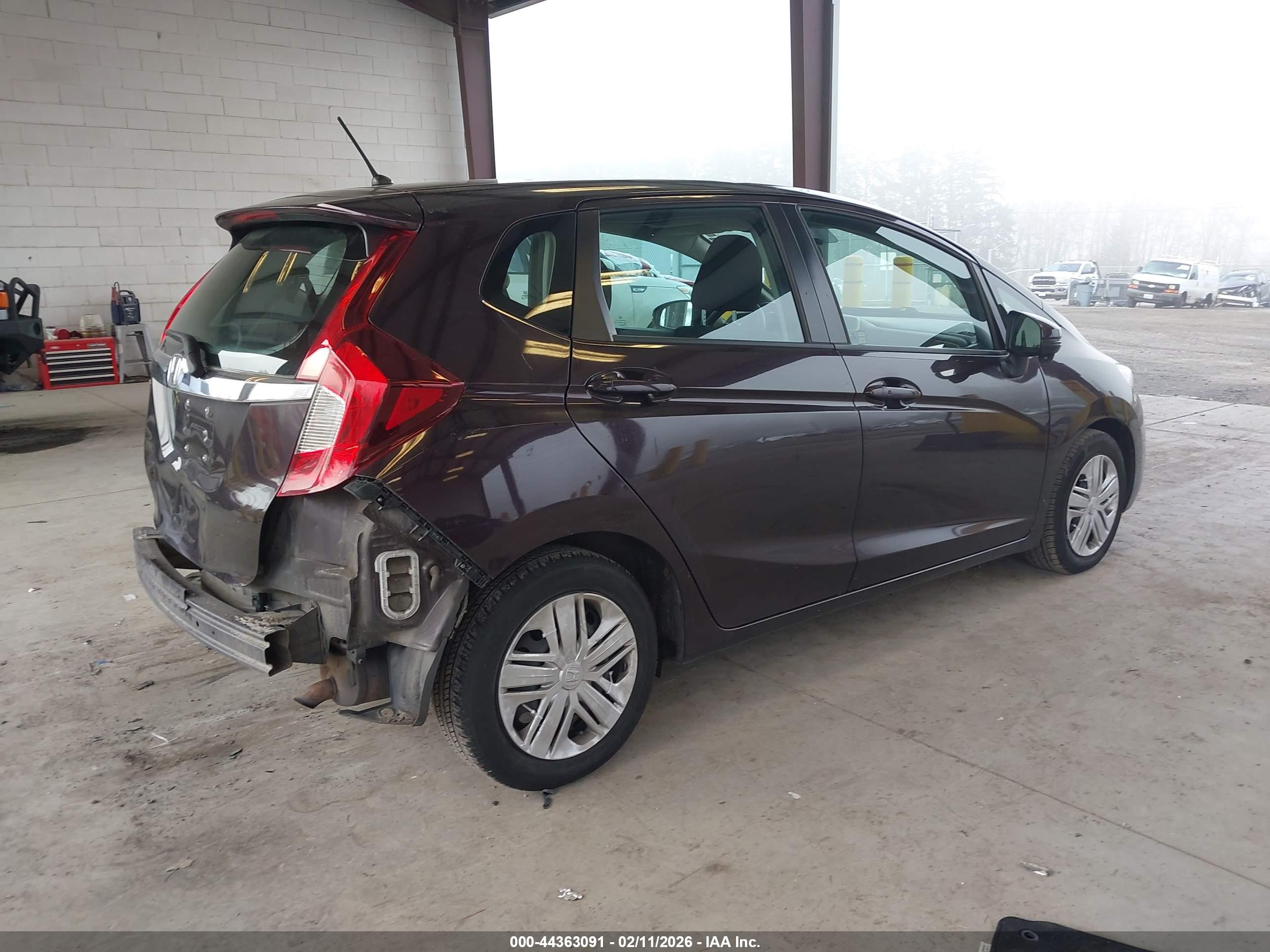 HONDA FIT image 4