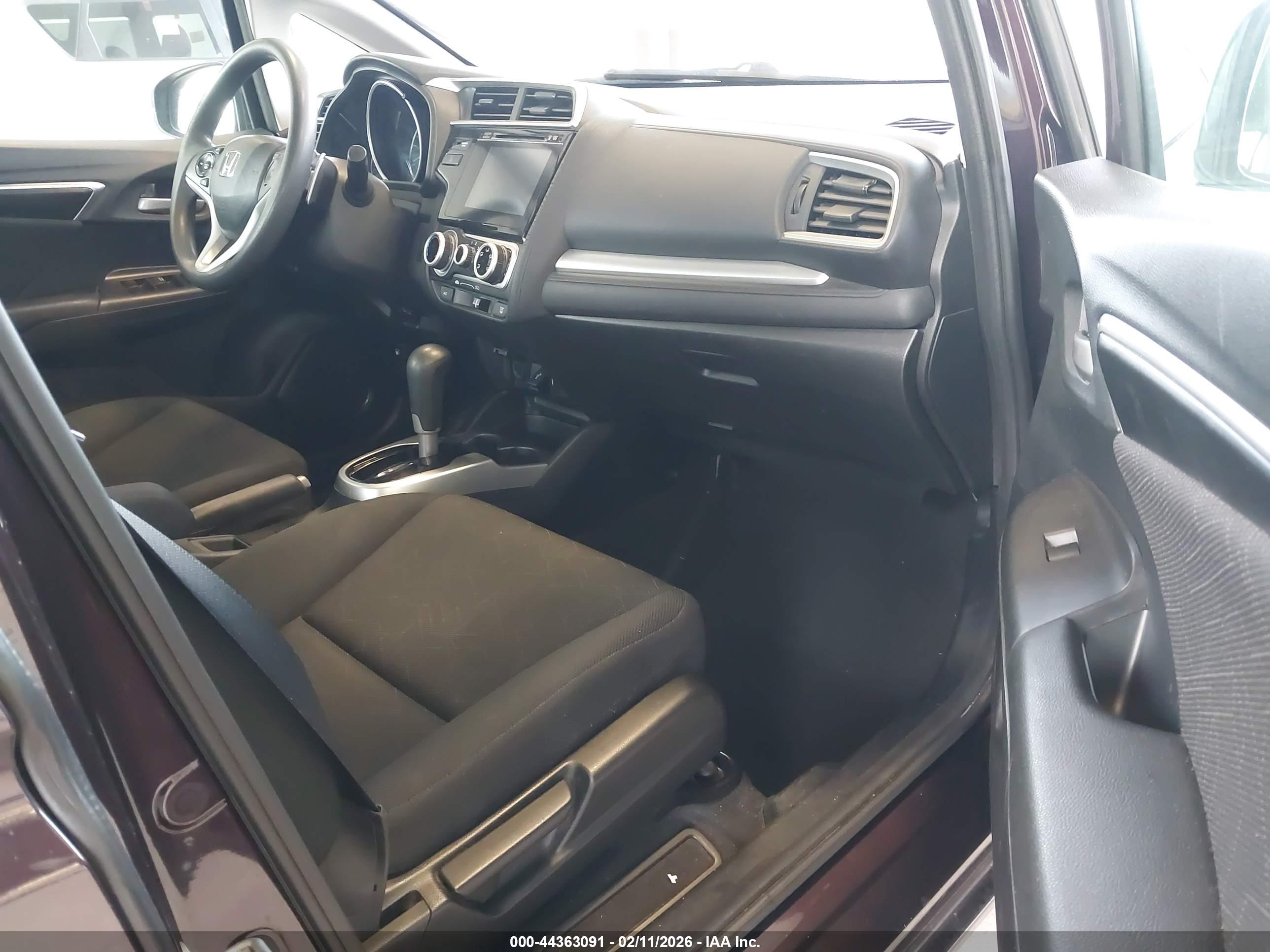 HONDA FIT image 5
