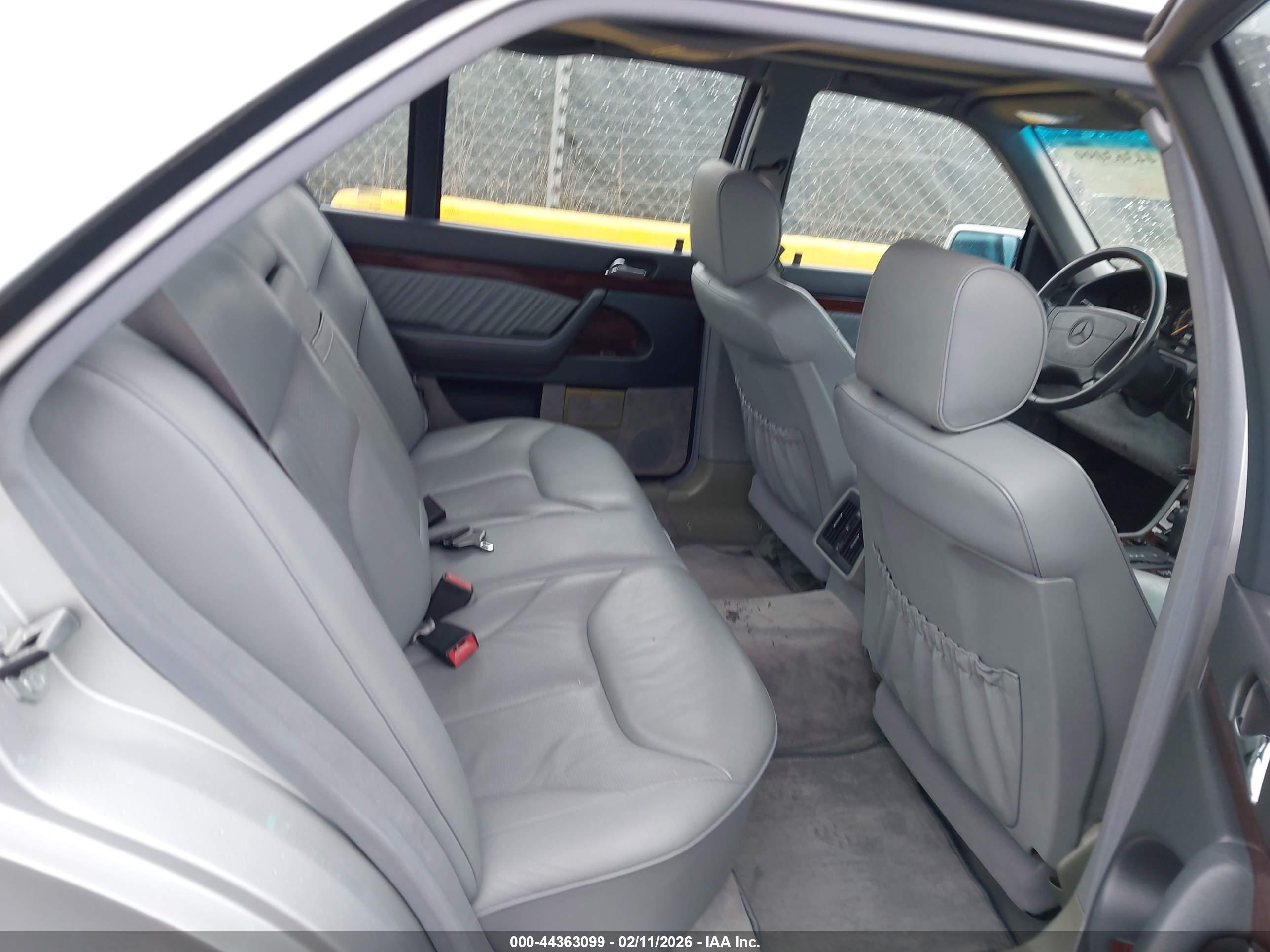 MERCEDES-BENZ S image 8