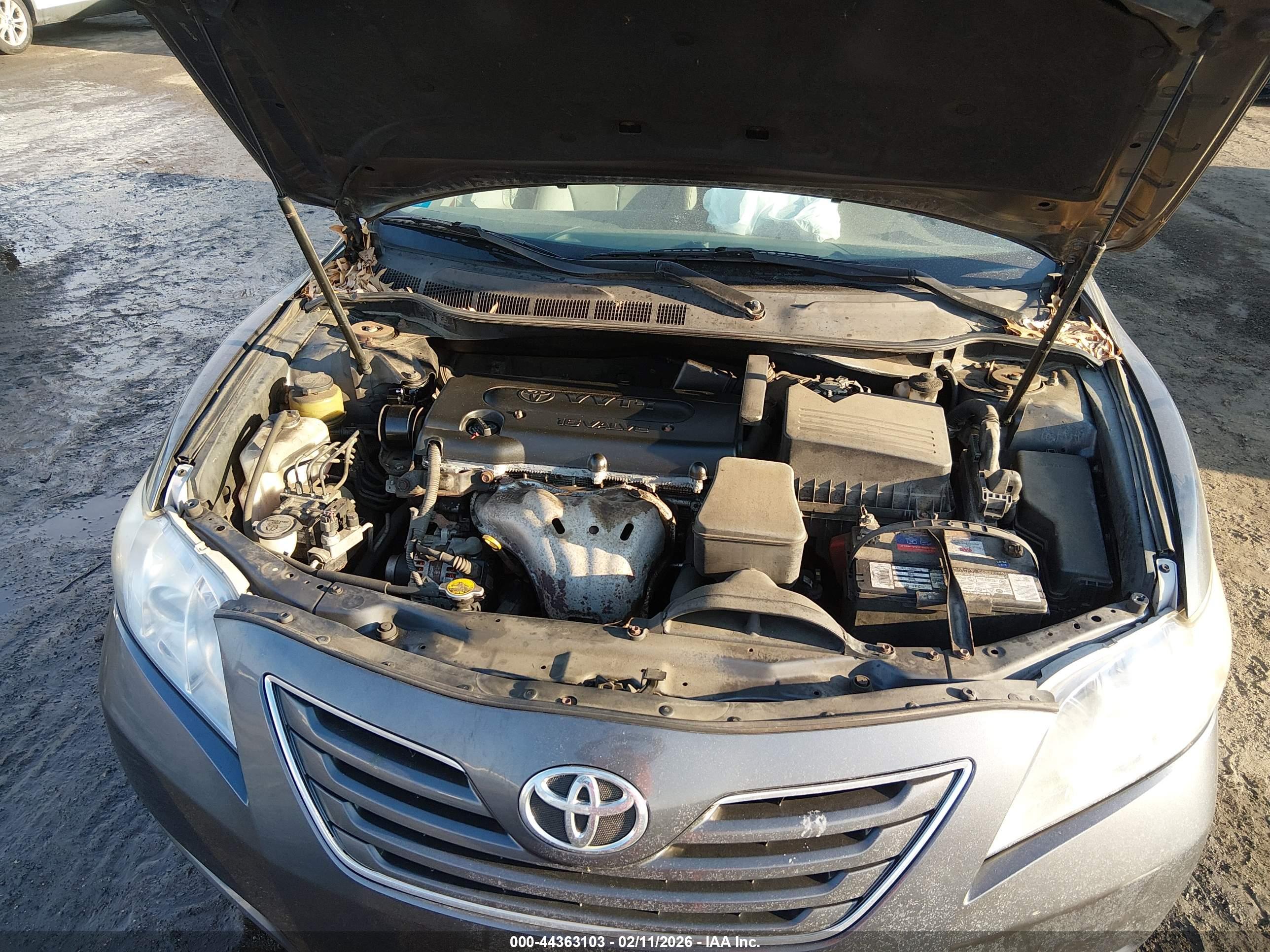 TOYOTA CAMRY image 10