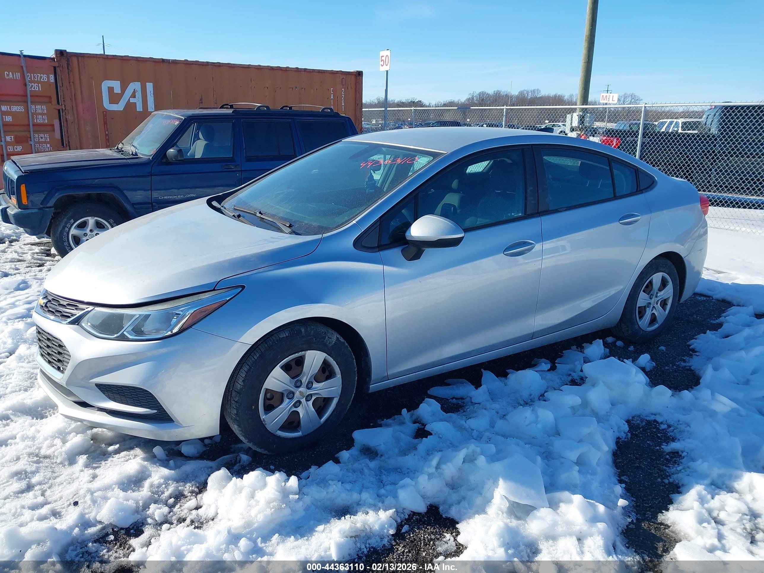 CHEVROLET CRUZE image 2