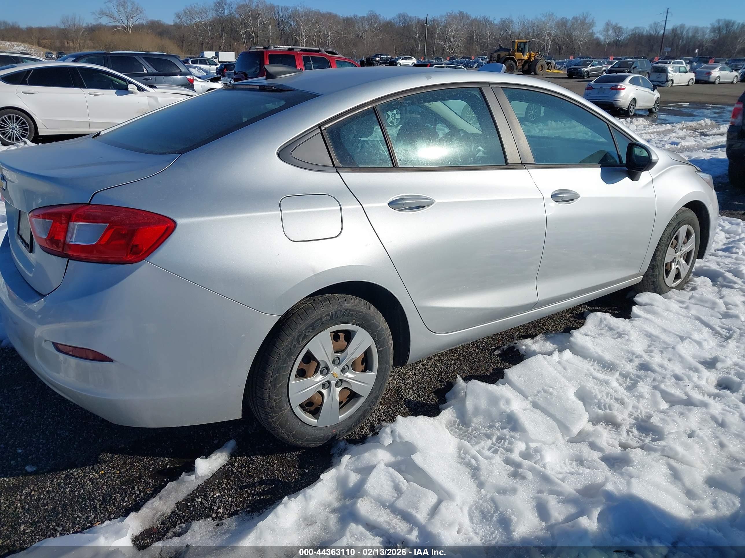 CHEVROLET CRUZE image 4