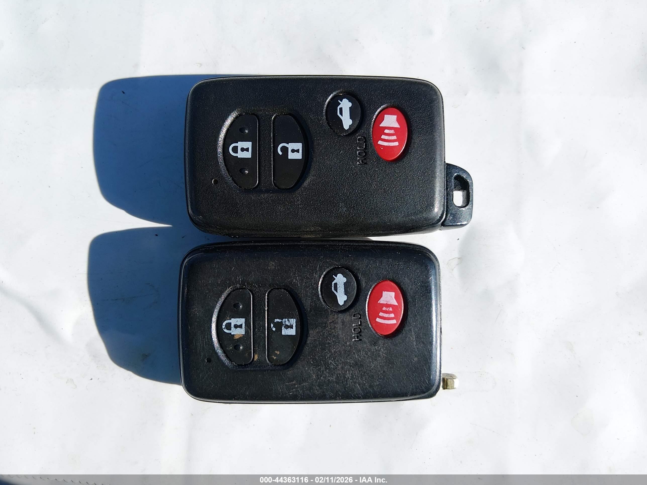 LEXUS ES image 11
