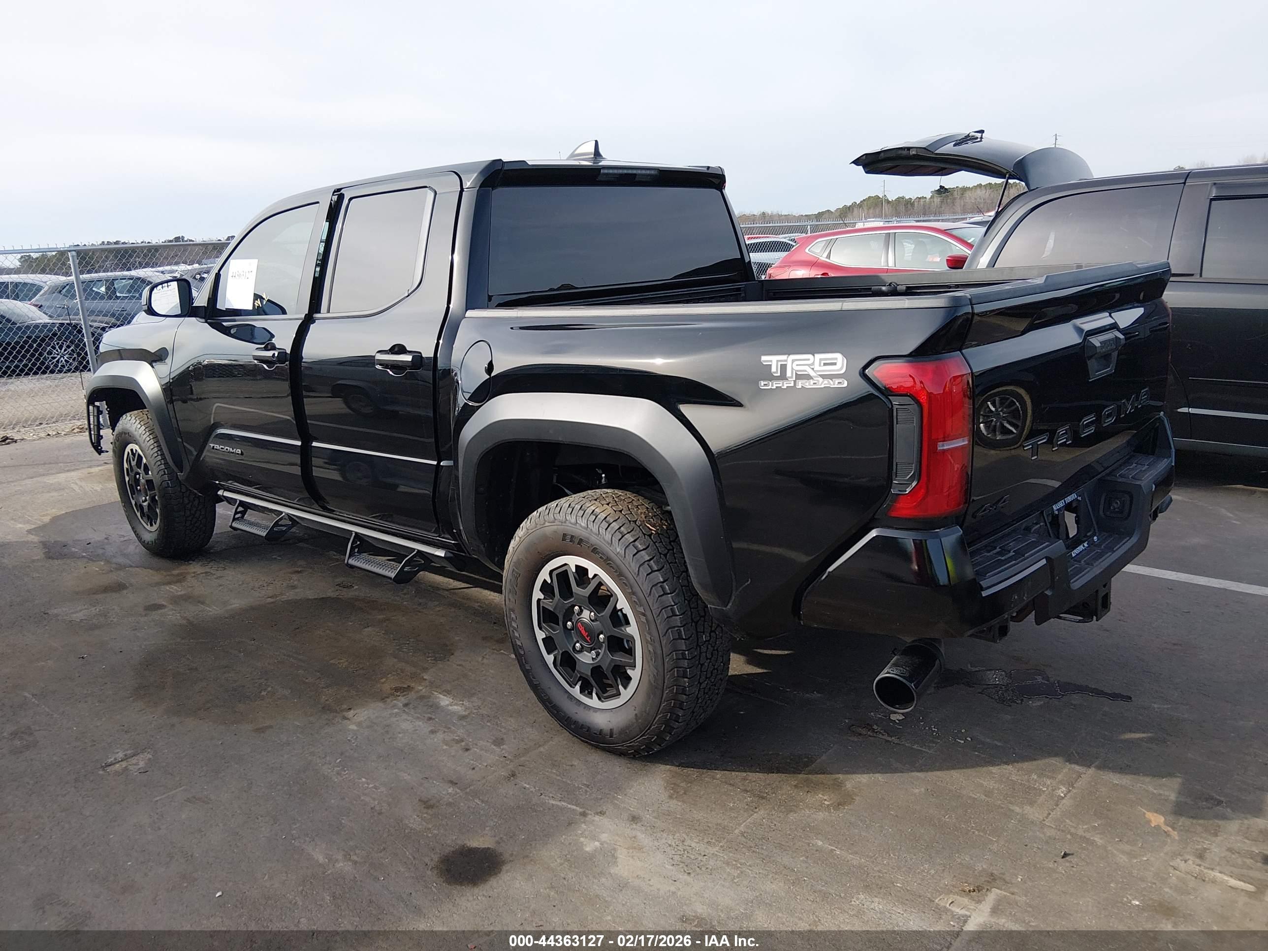 TOYOTA TACOMA image 3