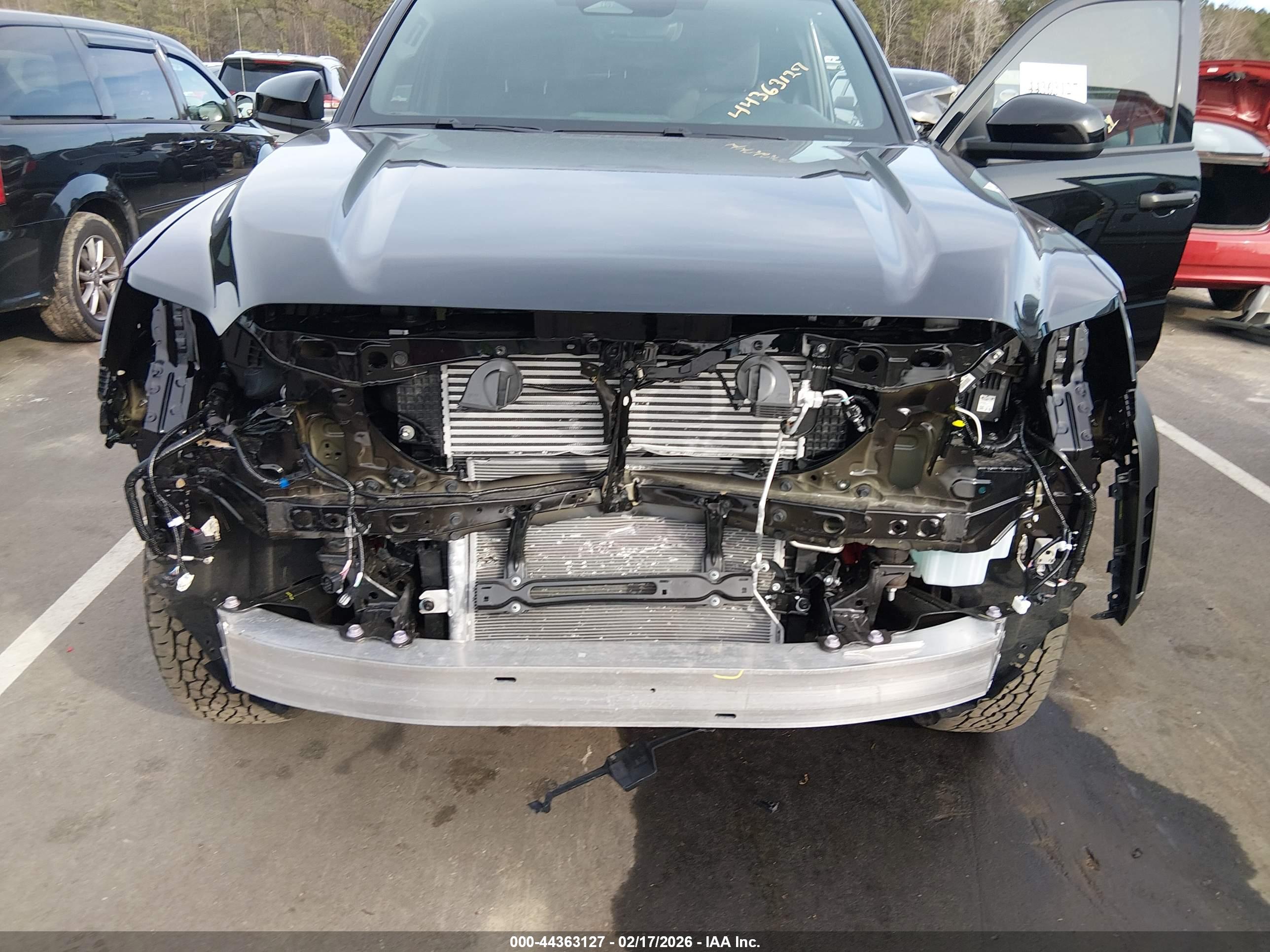 TOYOTA TACOMA image 6