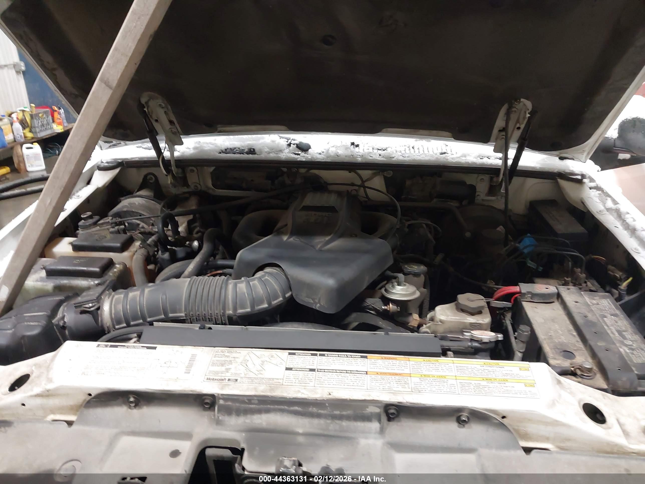 FORD EXPLORER image 10