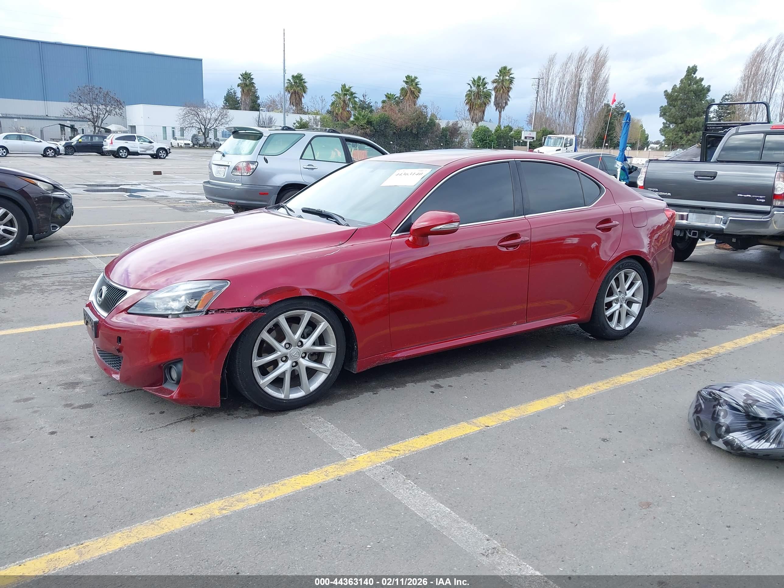 LEXUS IS image 2