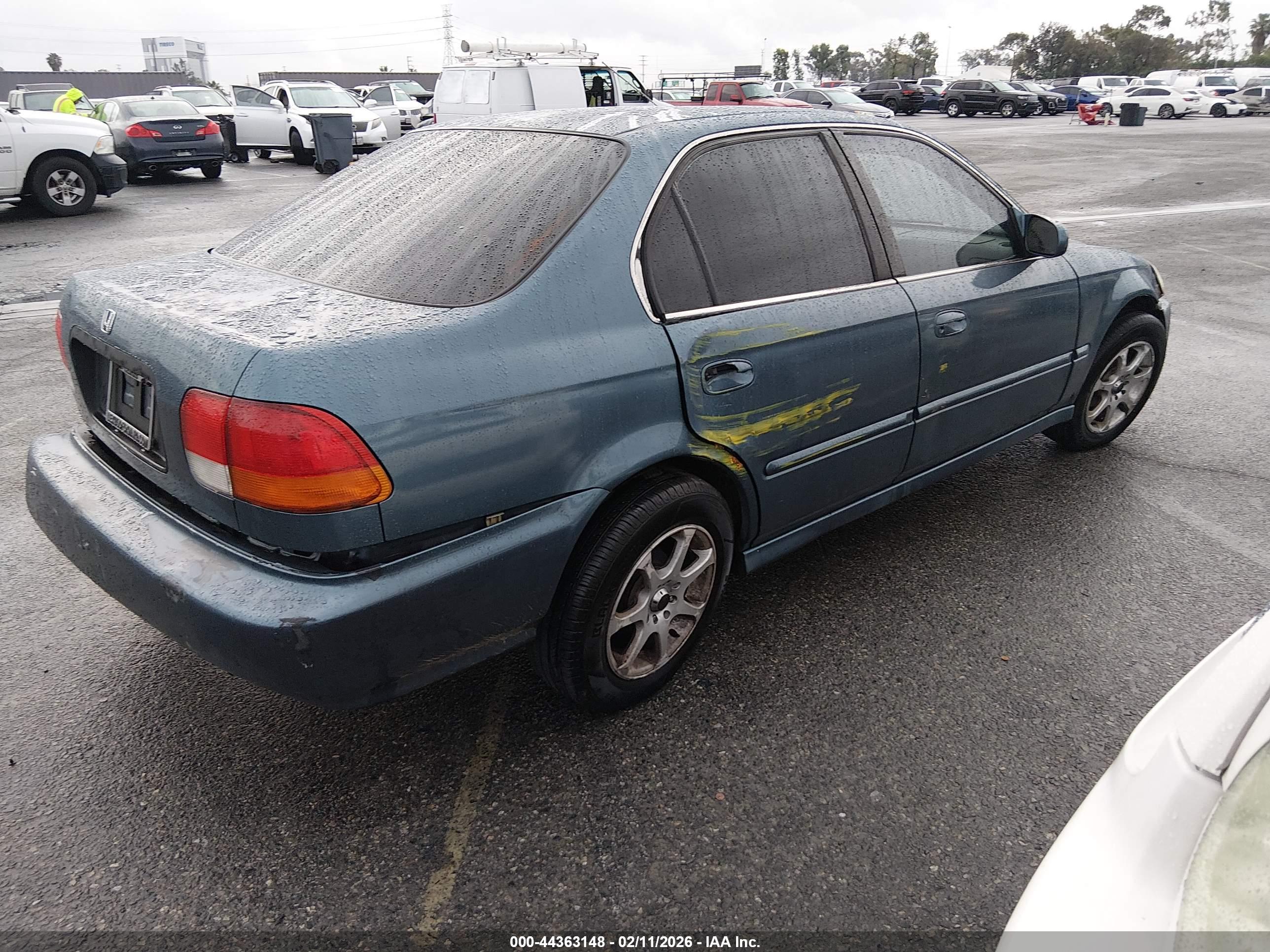 HONDA CIVIC image 4
