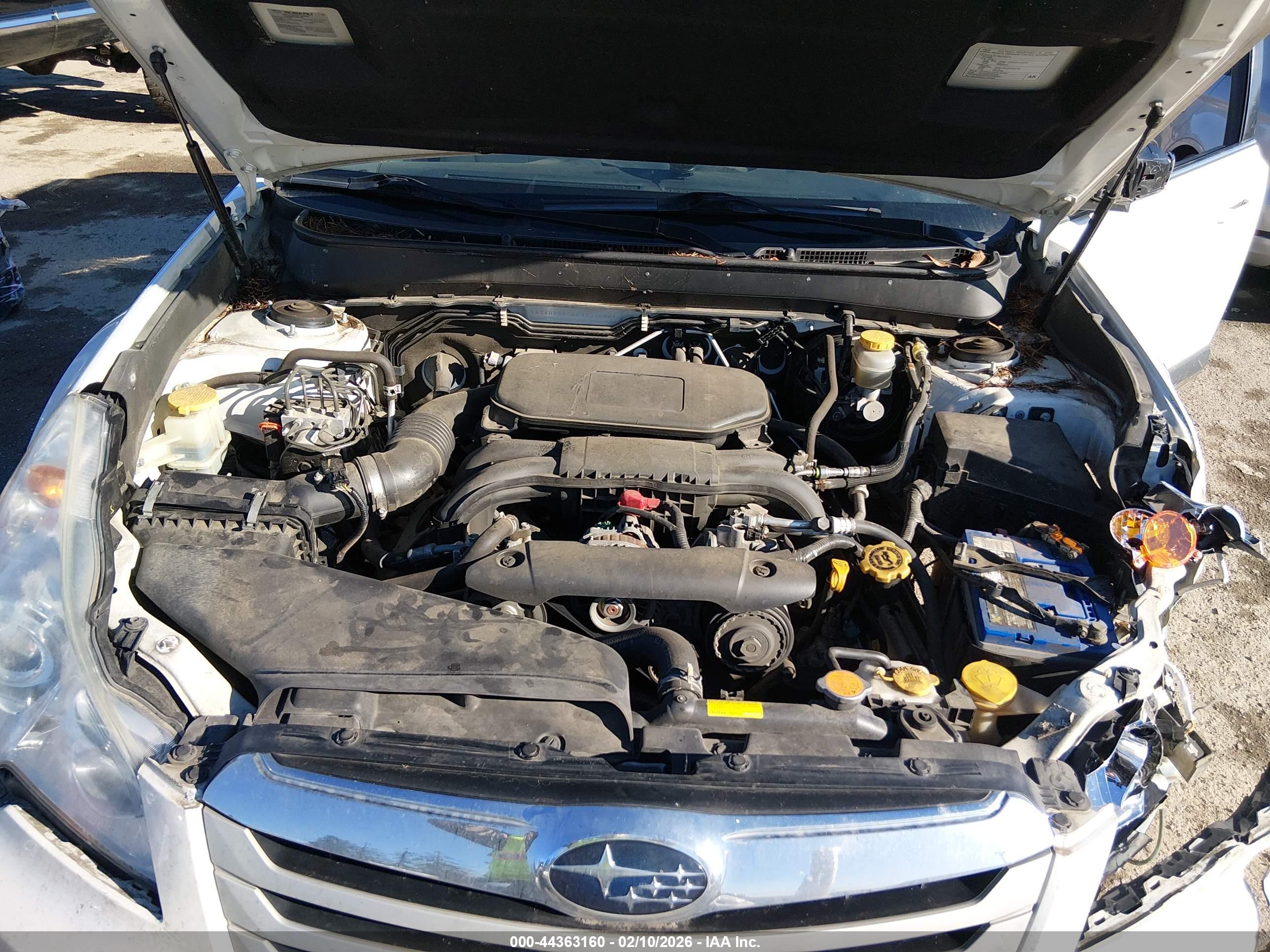 SUBARU OUTBACK image 10