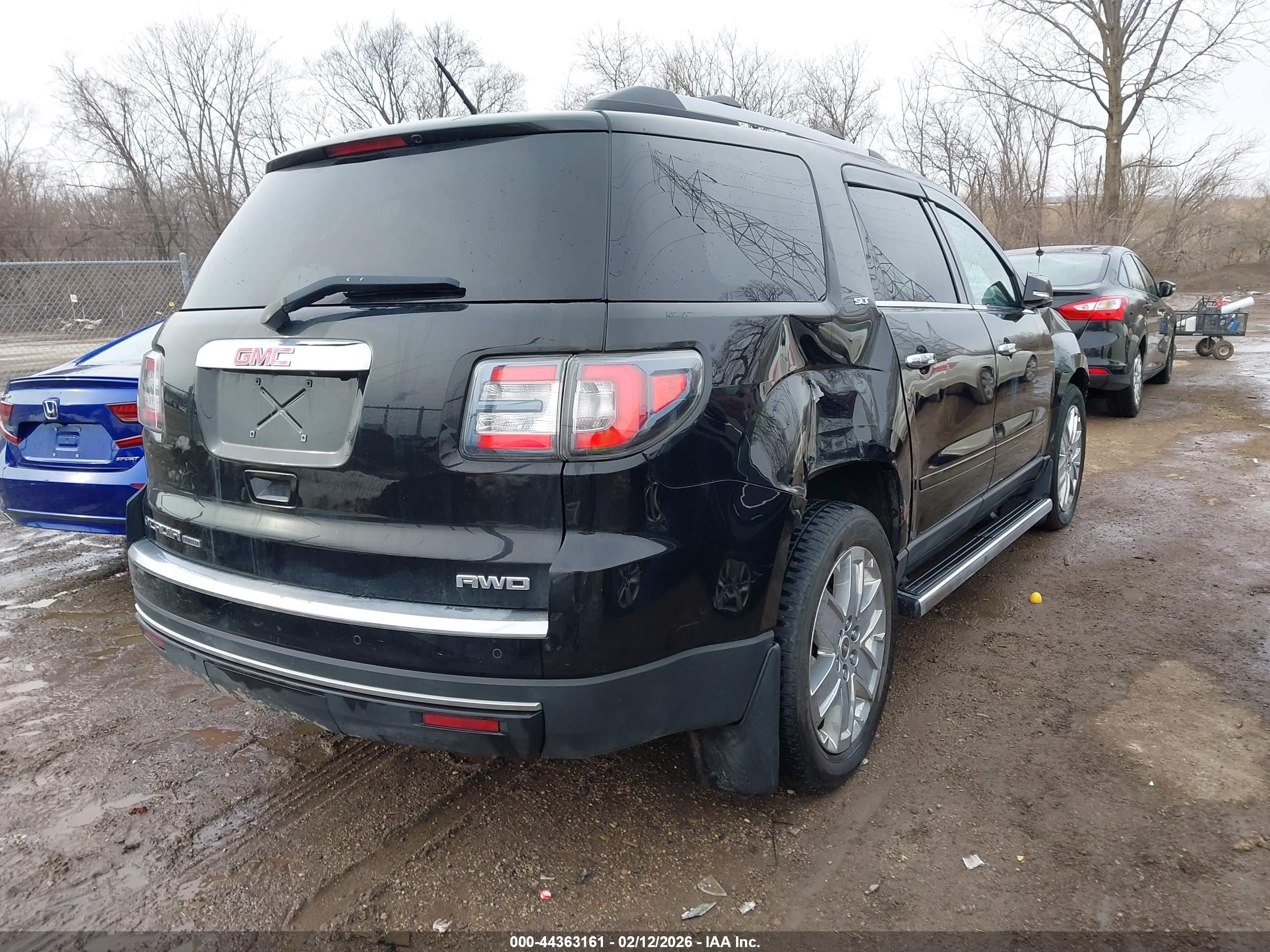 GMC ACADIA image 4