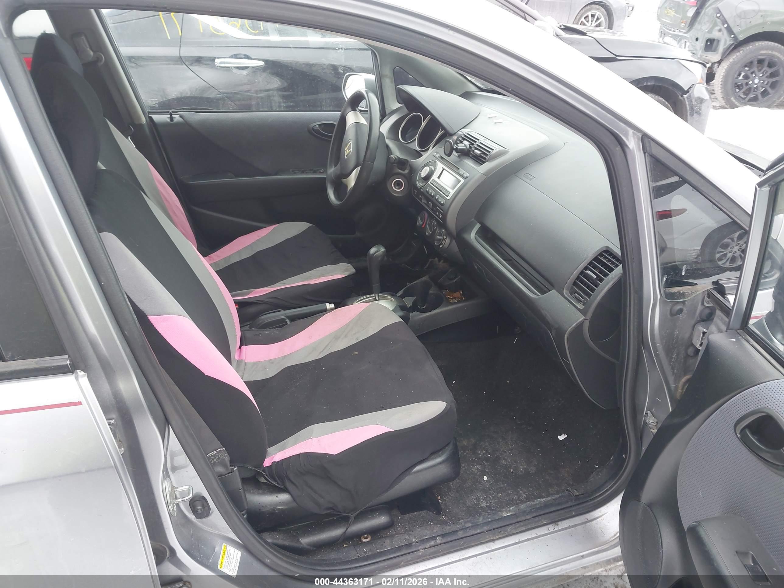 HONDA FIT image 5