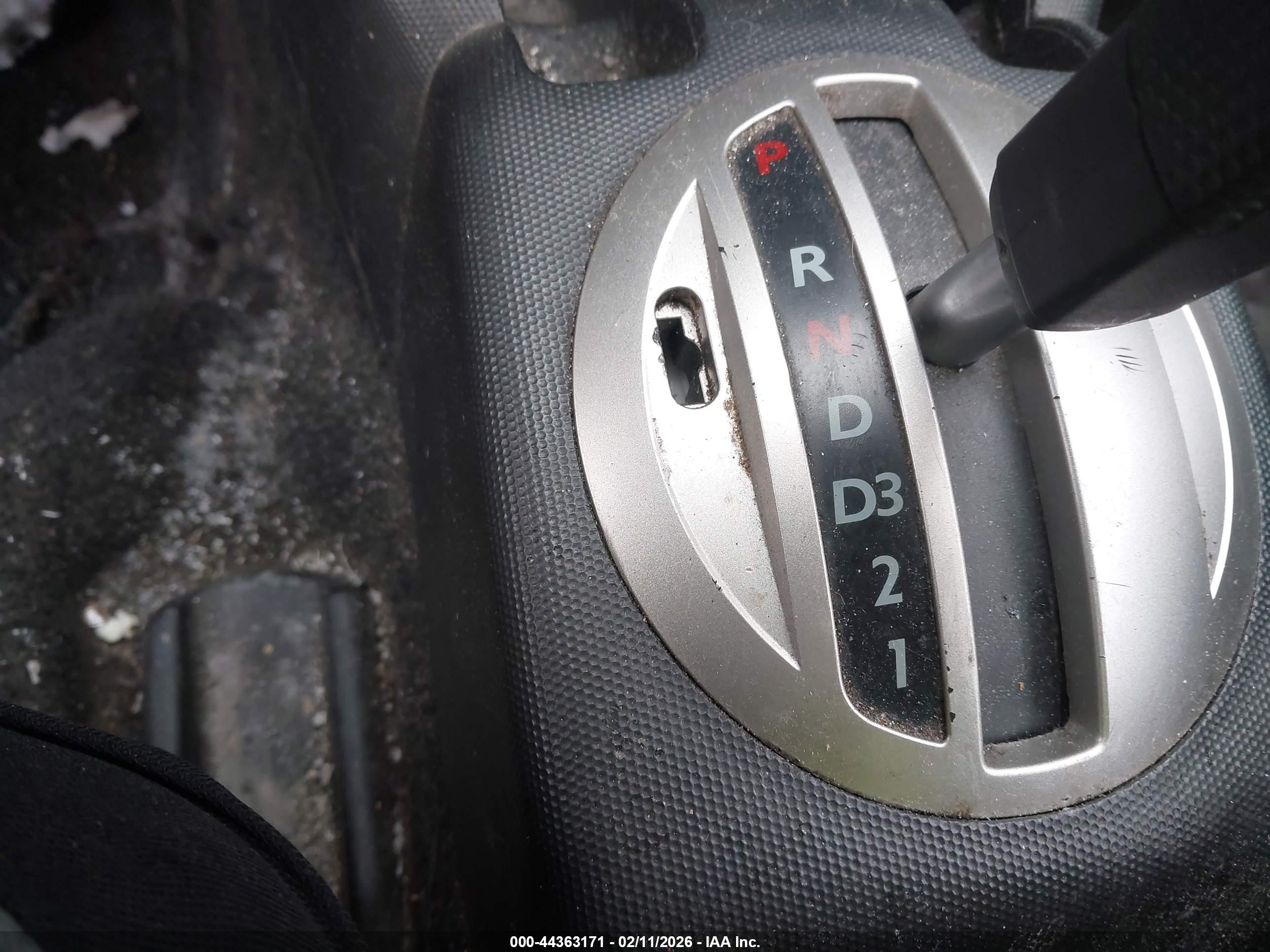 HONDA FIT image 6