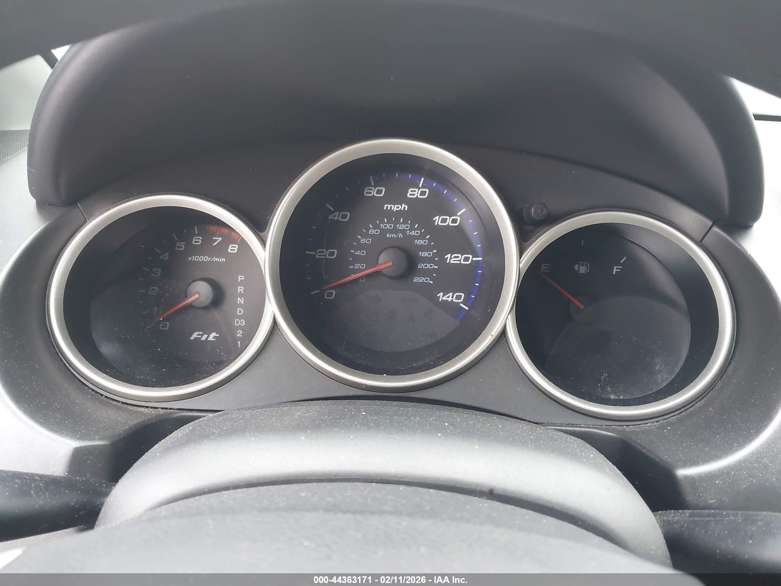 HONDA FIT image 7