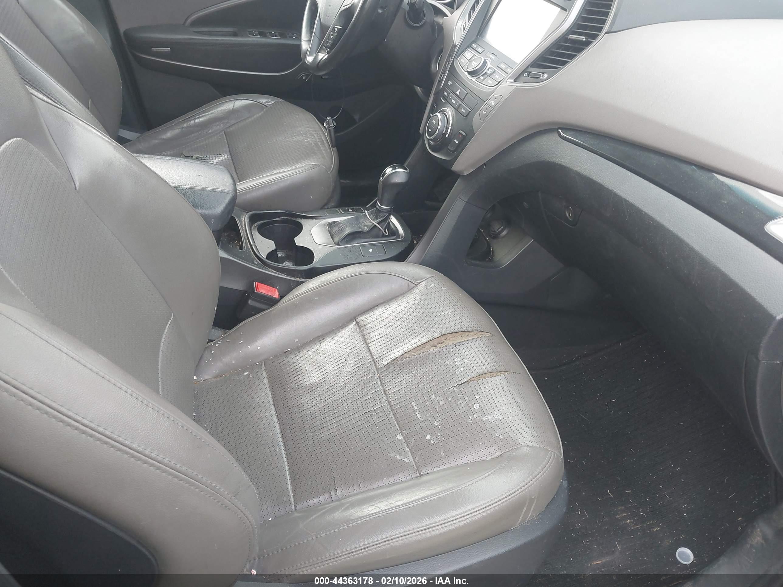 HYUNDAI SANTA image 5