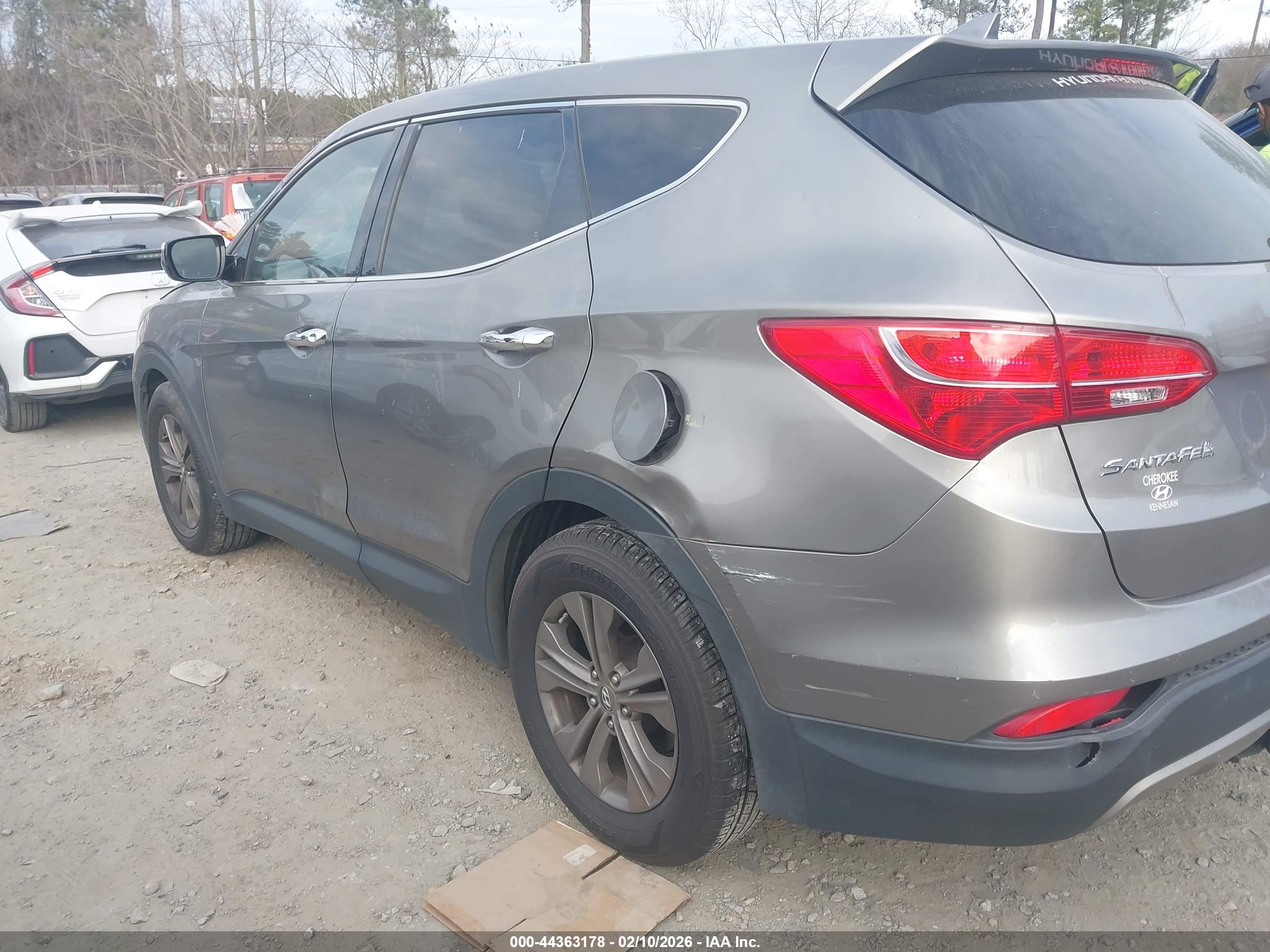 HYUNDAI SANTA image 6