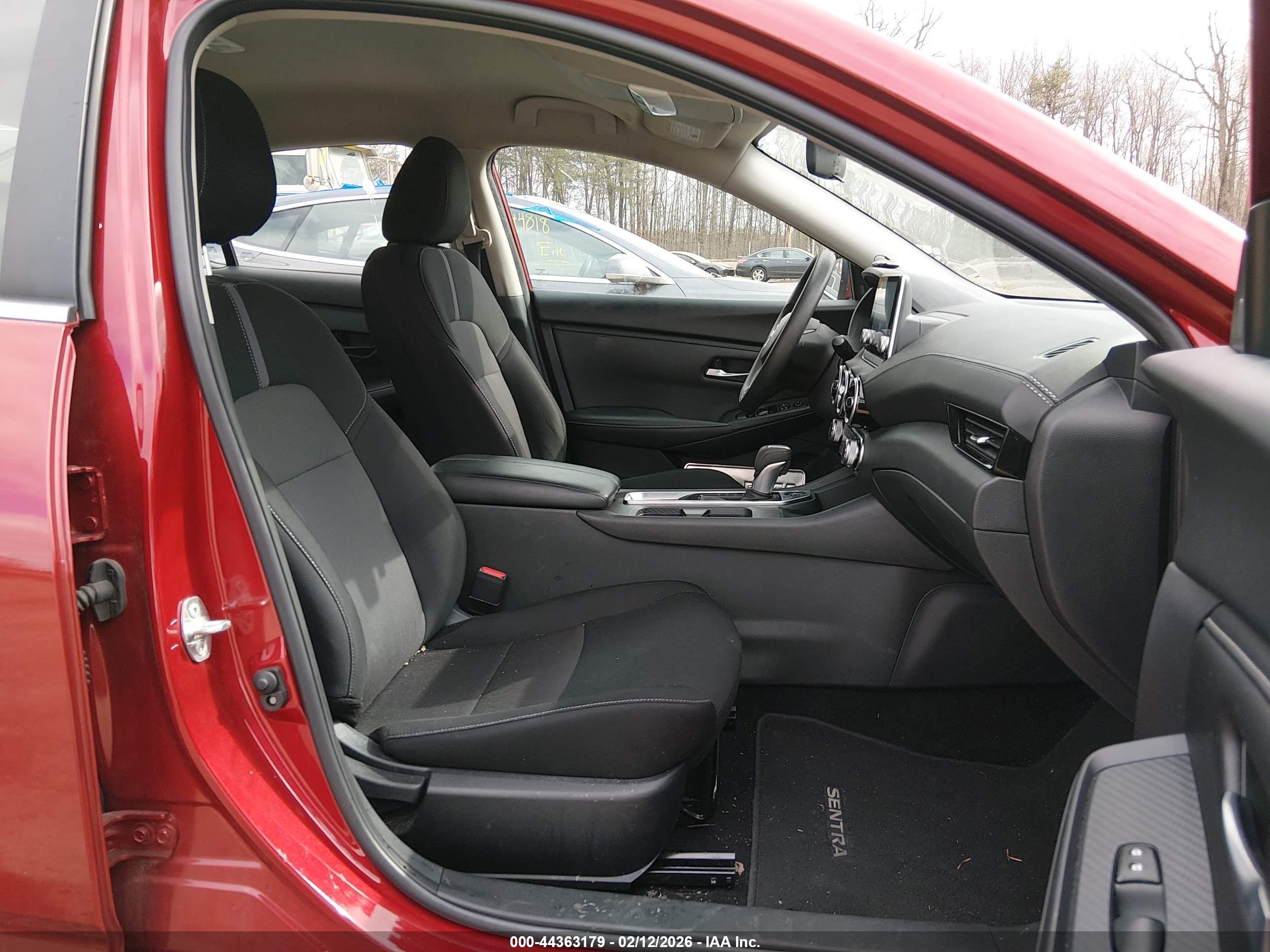 NISSAN SENTRA image 5