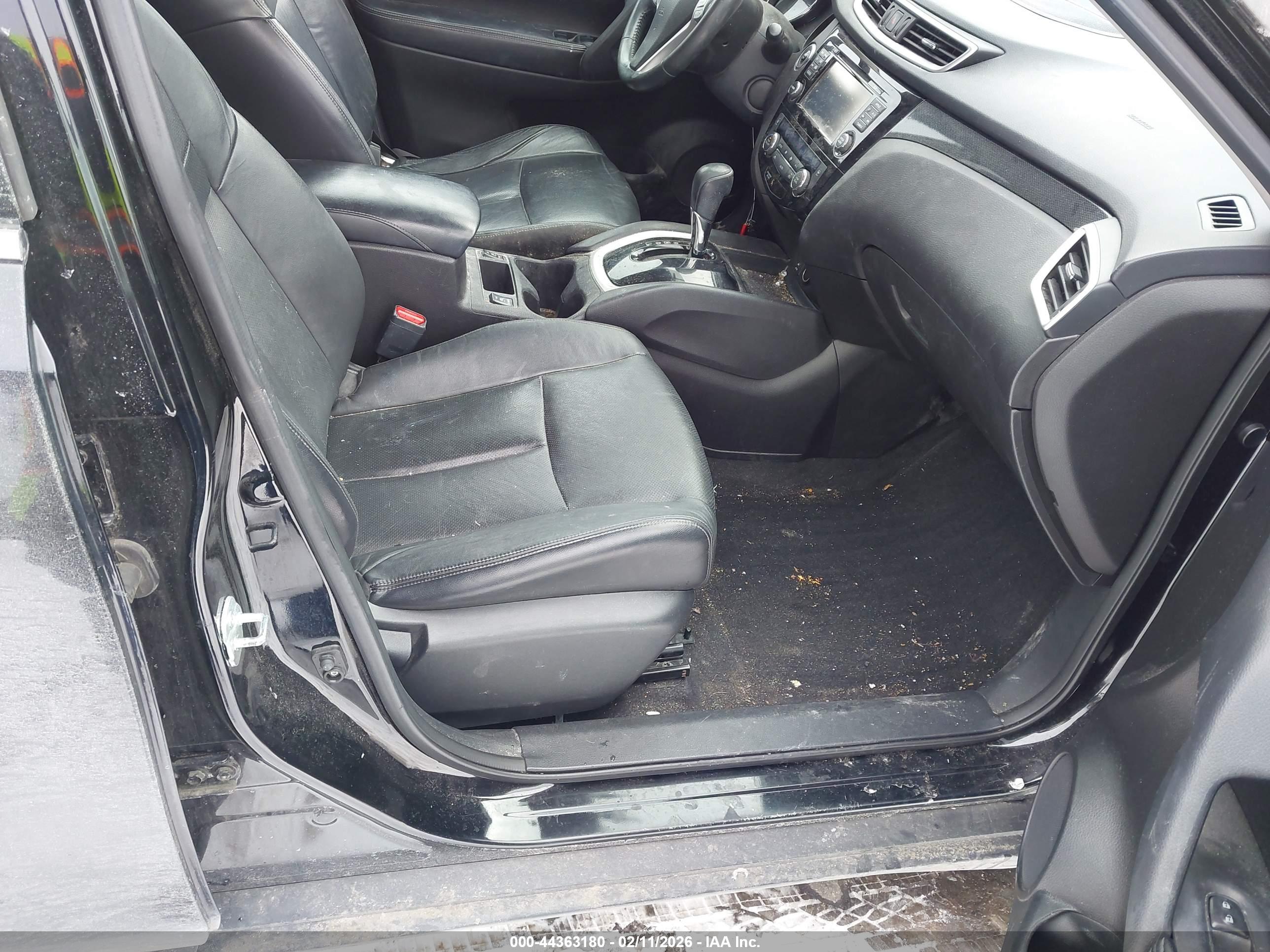 NISSAN ROGUE image 5