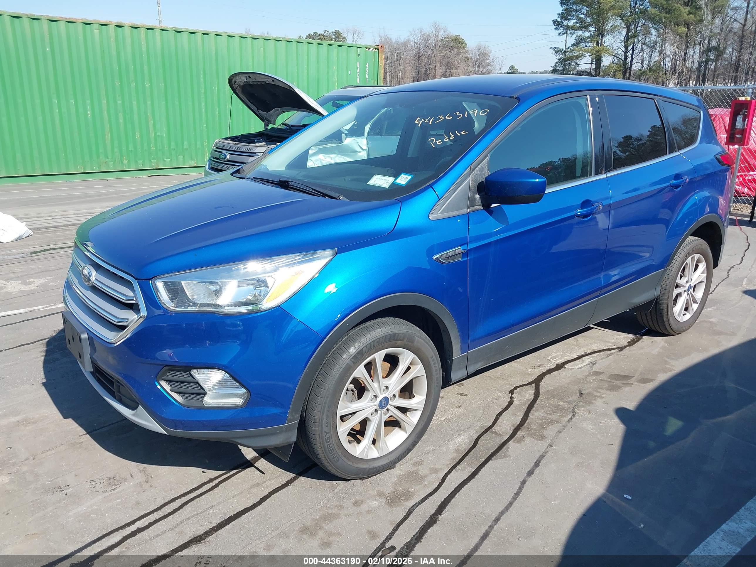 FORD ESCAPE image 2