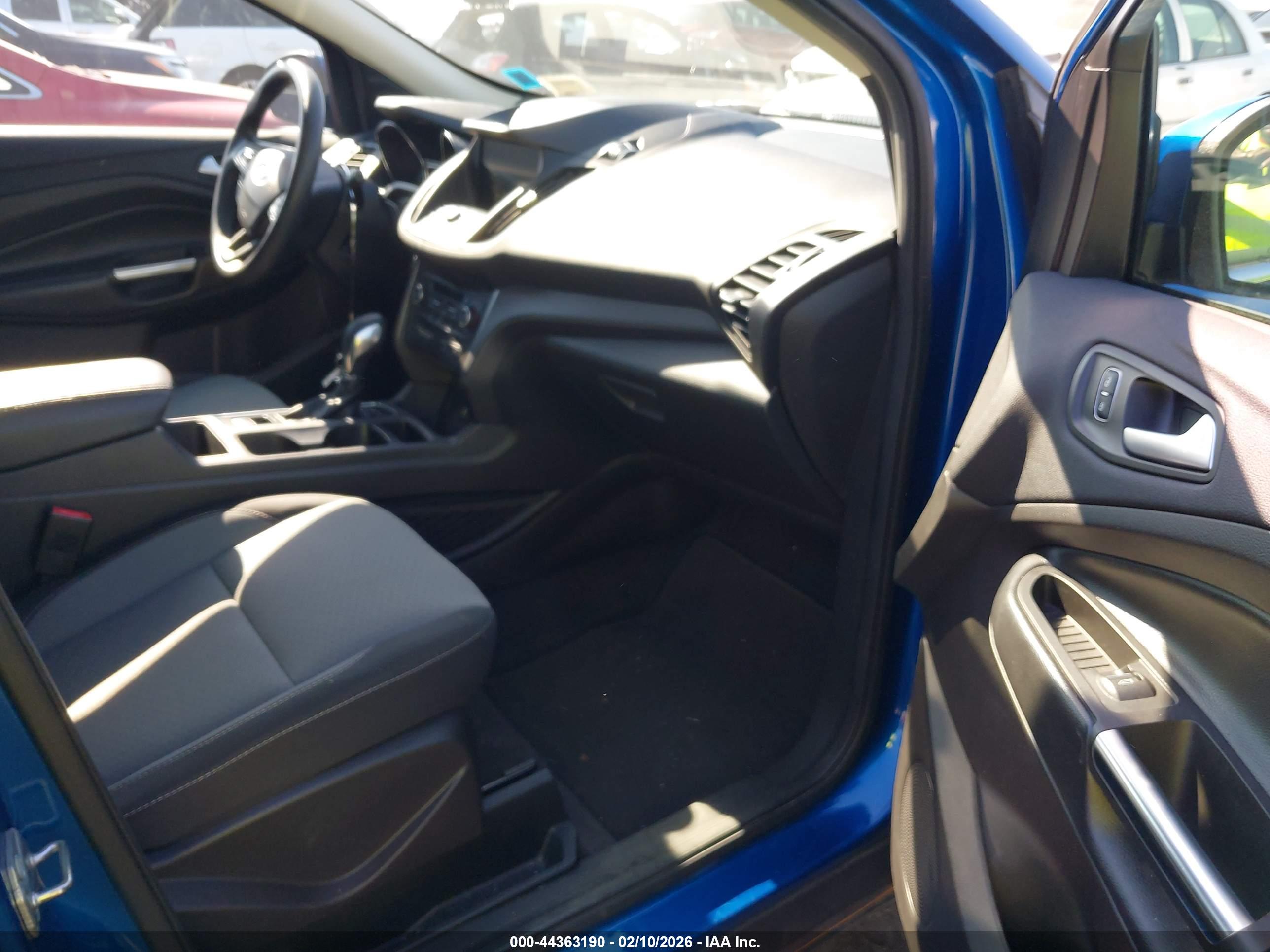 FORD ESCAPE image 5