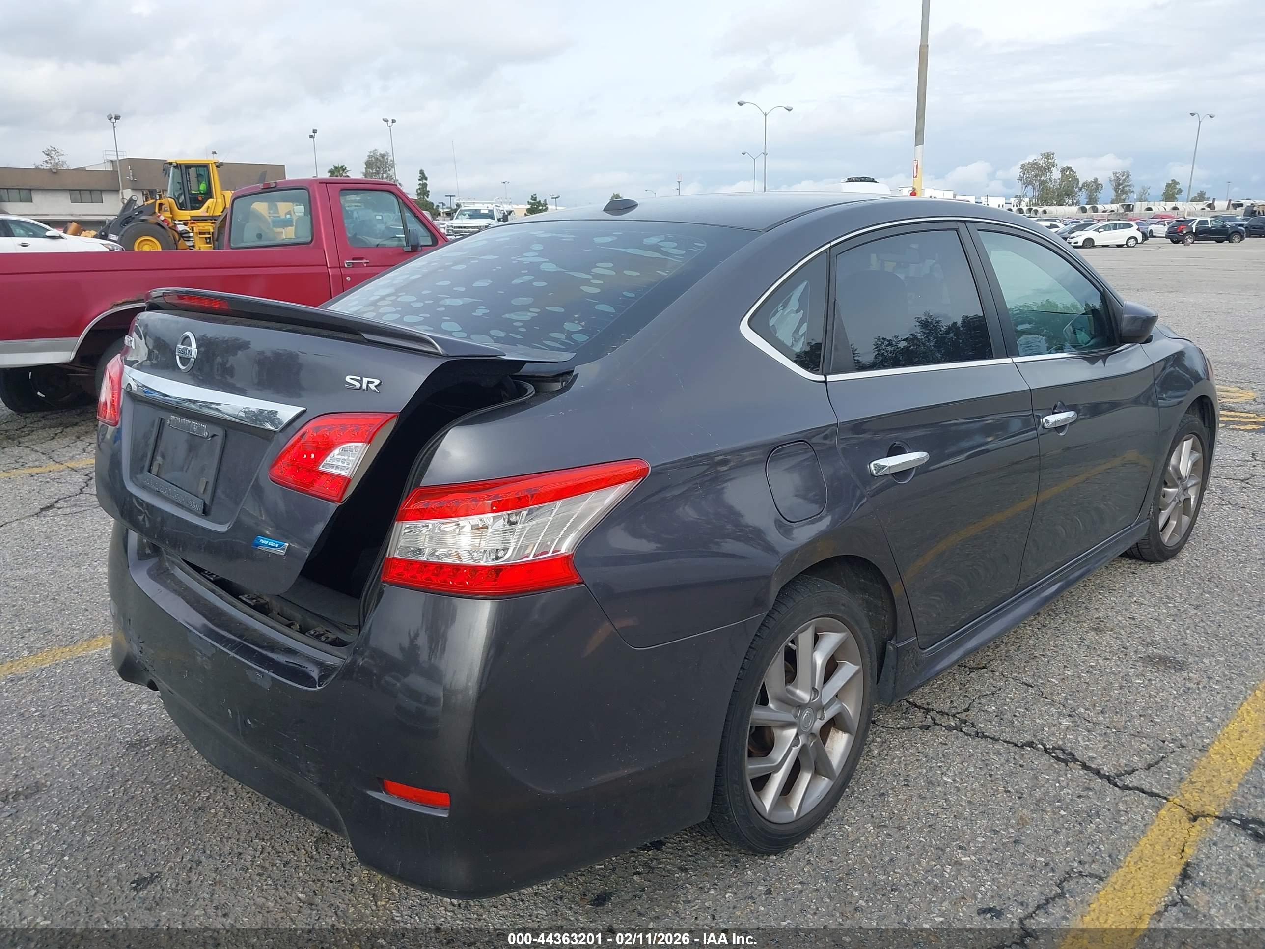 NISSAN SENTRA image 4