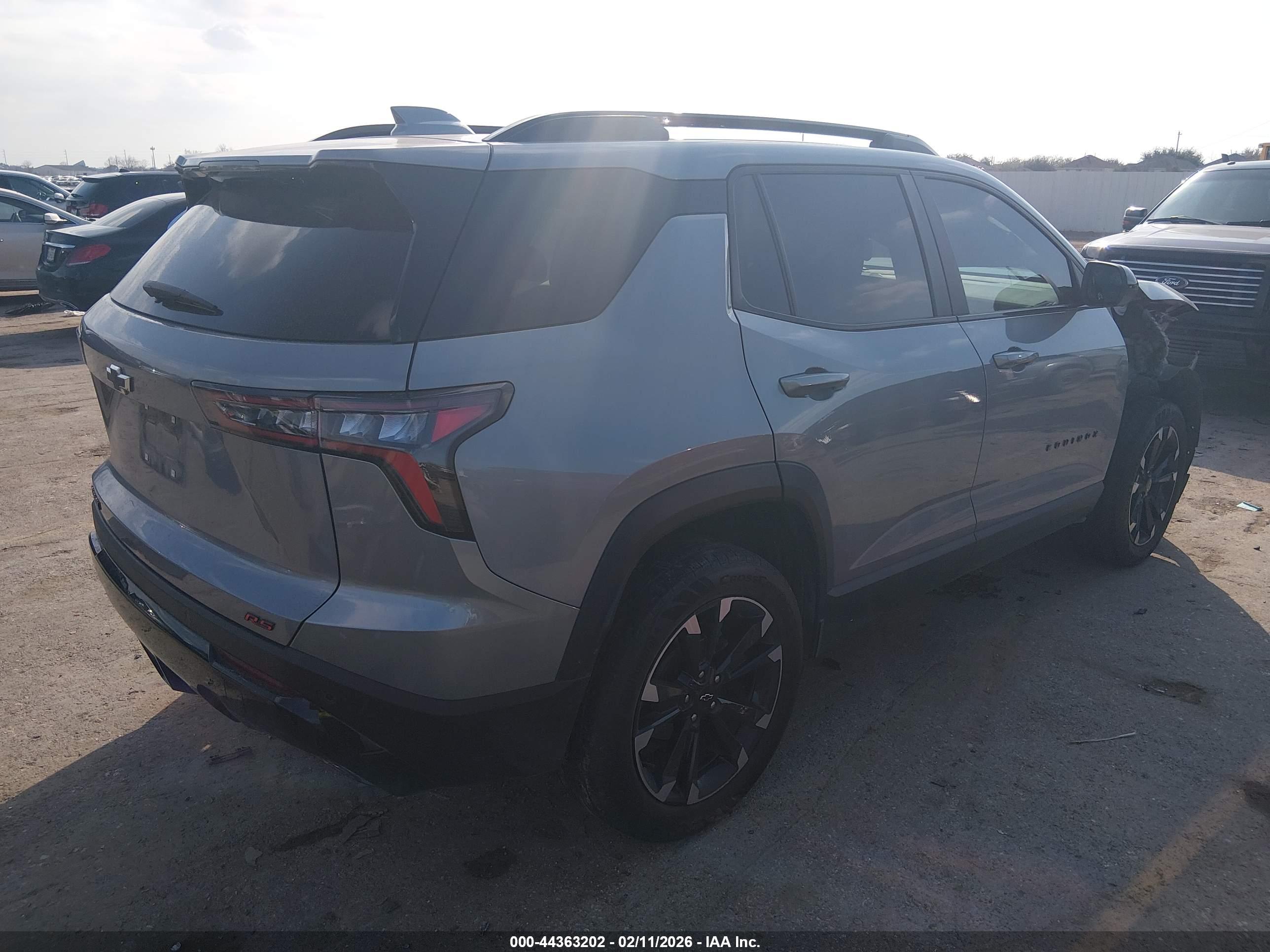 CHEVROLET EQUINOX image 4