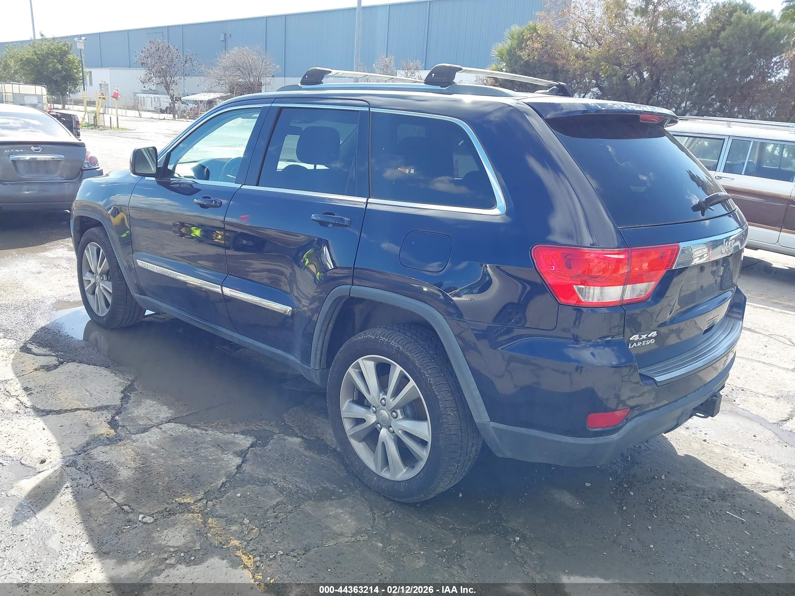 JEEP GRAND image 3