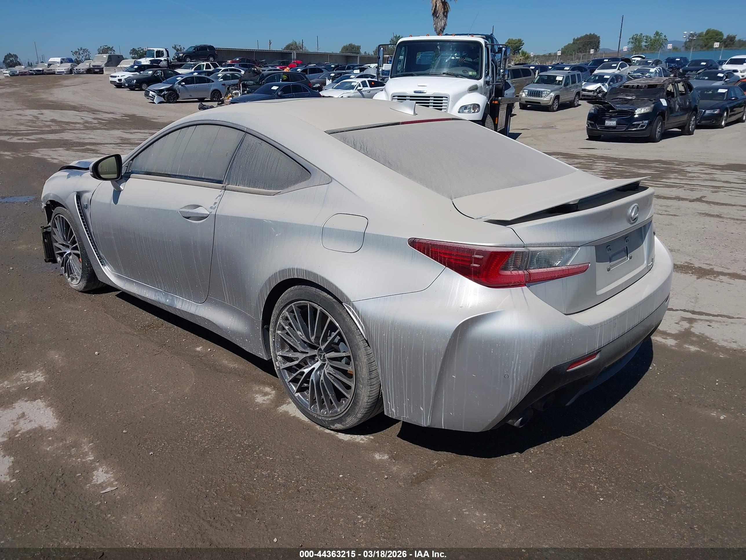 LEXUS RC image 3