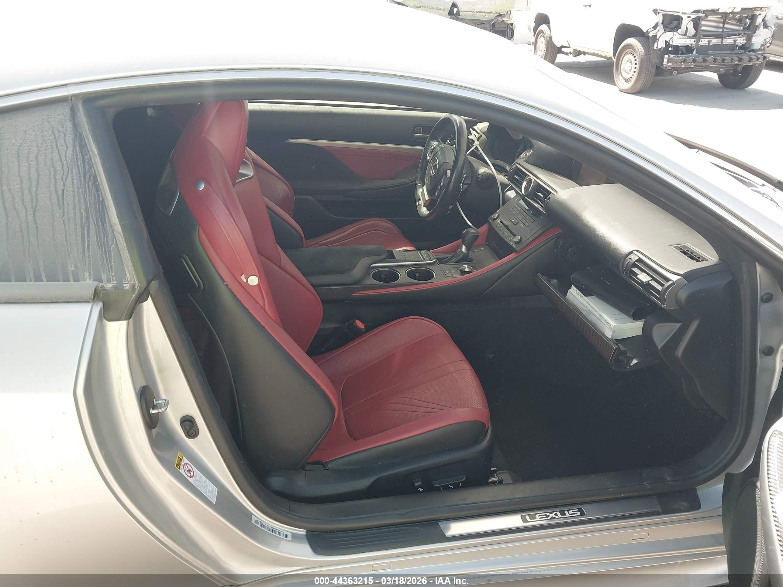 LEXUS RC image 5